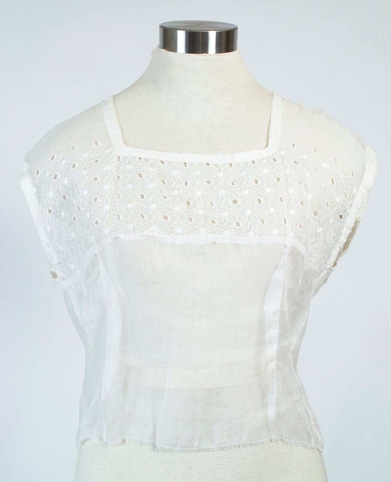 Edwardian Sheer White Organdy Eyelet Cap Sleeve Blouse w Square Neck  – S, 1910s In Good Condition For Sale In Tucson, AZ