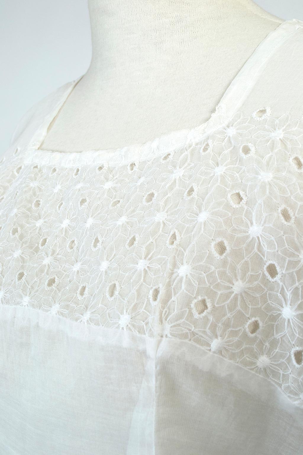Edwardian Sheer White Organdy Eyelet Cap Sleeve Blouse w Square Neck  – S, 1910s For Sale 4