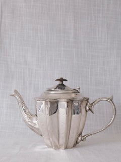 Edwardian Sheffield Fluted Silverplate Teapot with Star Foot, England, c. 1910