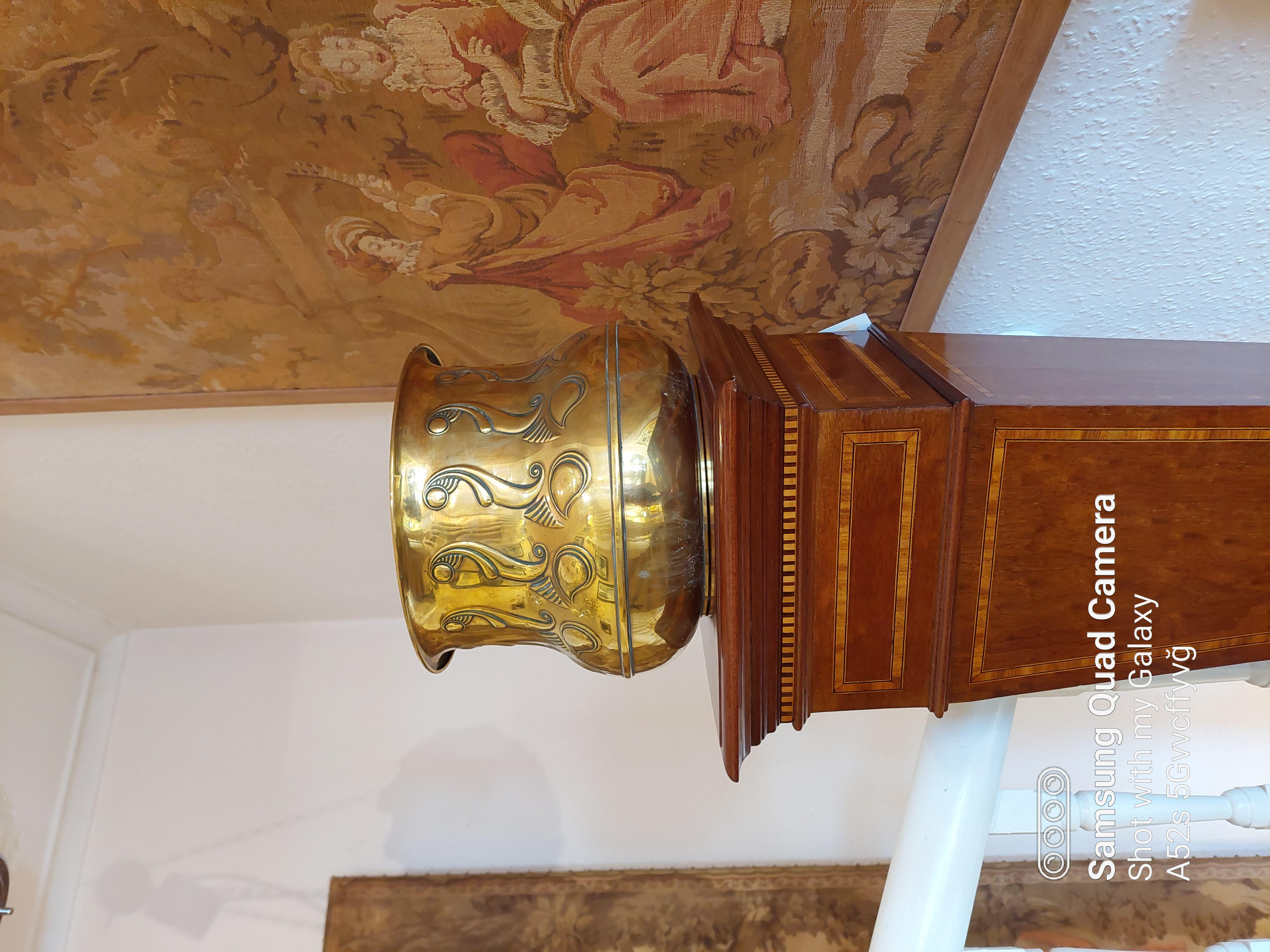 Inizio XX secolo Piedistallo in mogano in stile Sheraton edoardiano in vendita