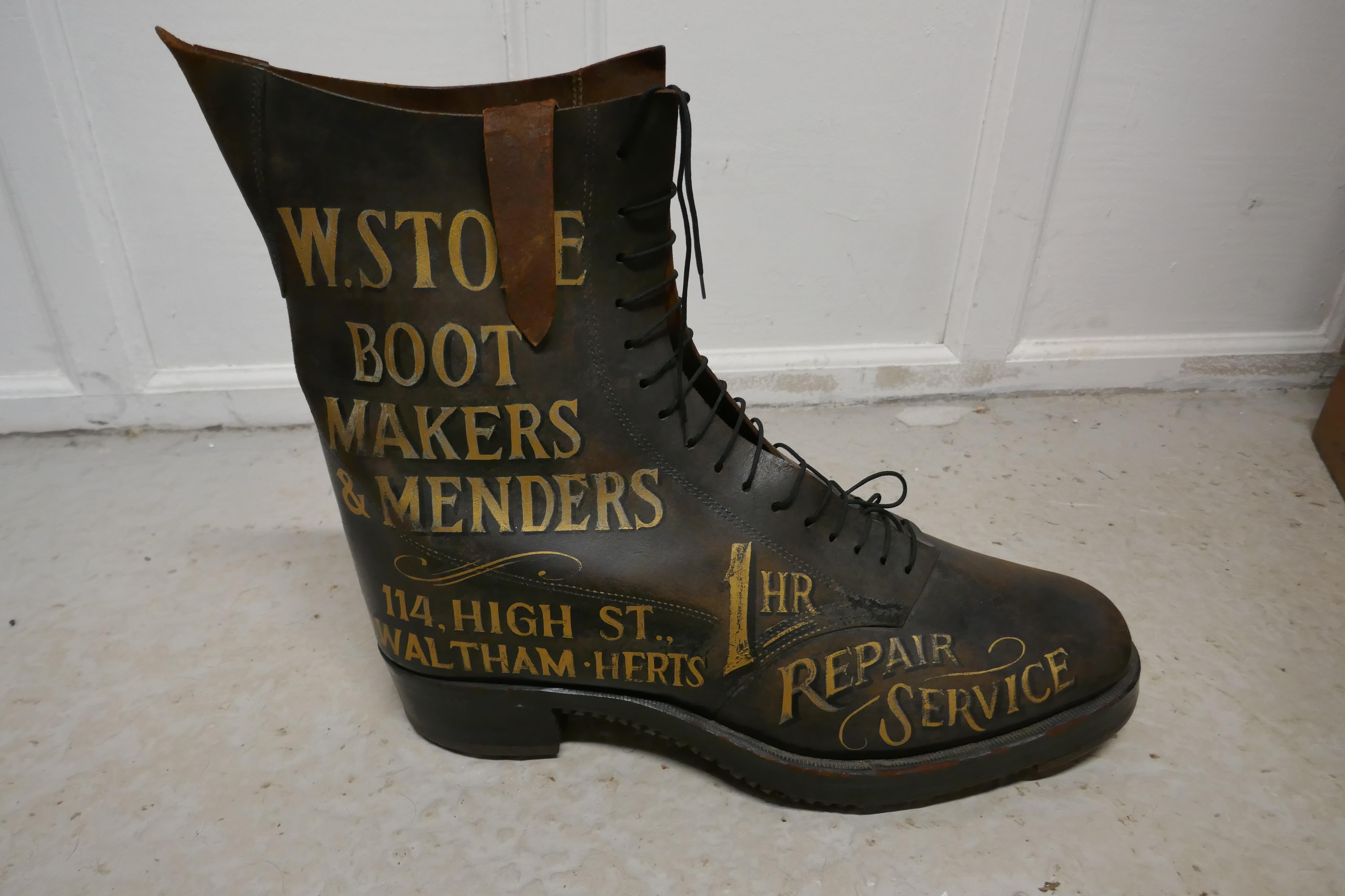 Ein viktorianisches Schuhladen- oder Cobblers-Geschäftsschild, Lederstiefel-Vitrine im Angebot 6