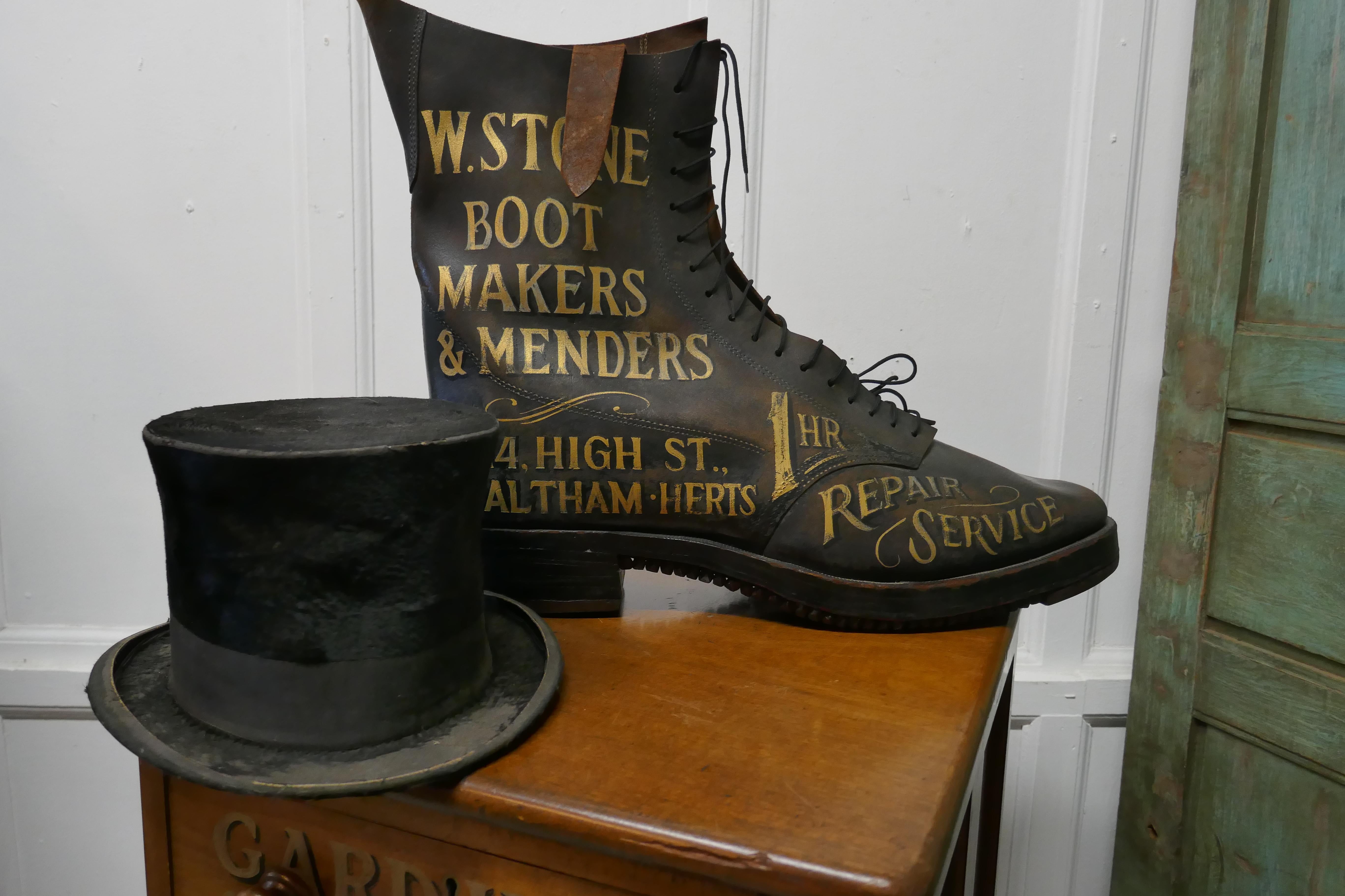 Ein viktorianisches Schuhladen- oder Cobblers-Geschäftsschild, Lederstiefel-Vitrine im Angebot 3