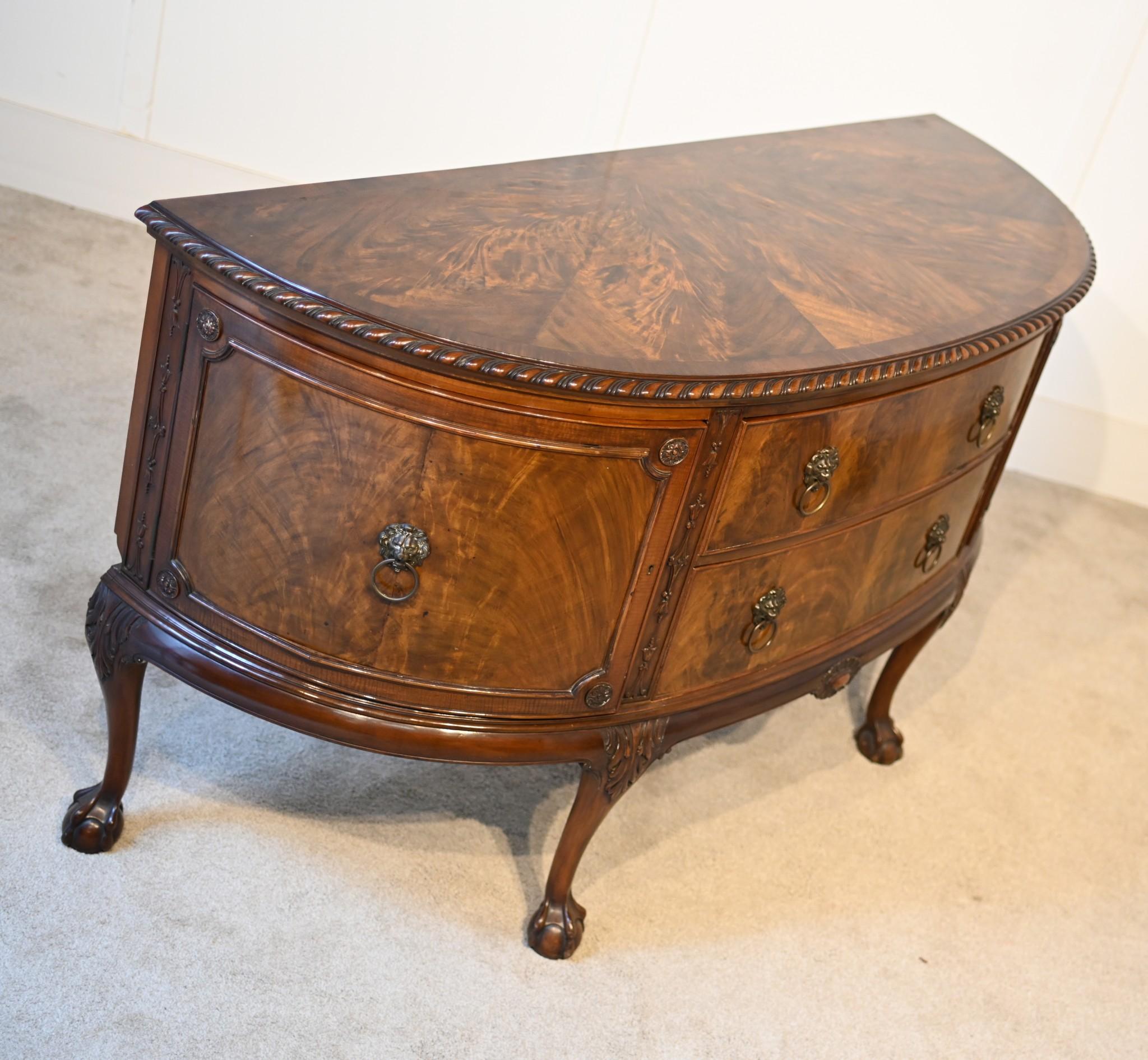 Edwardian Sideboard Buffet Mahogany Bow Front 1900 In Good Condition In Potters Bar, GB