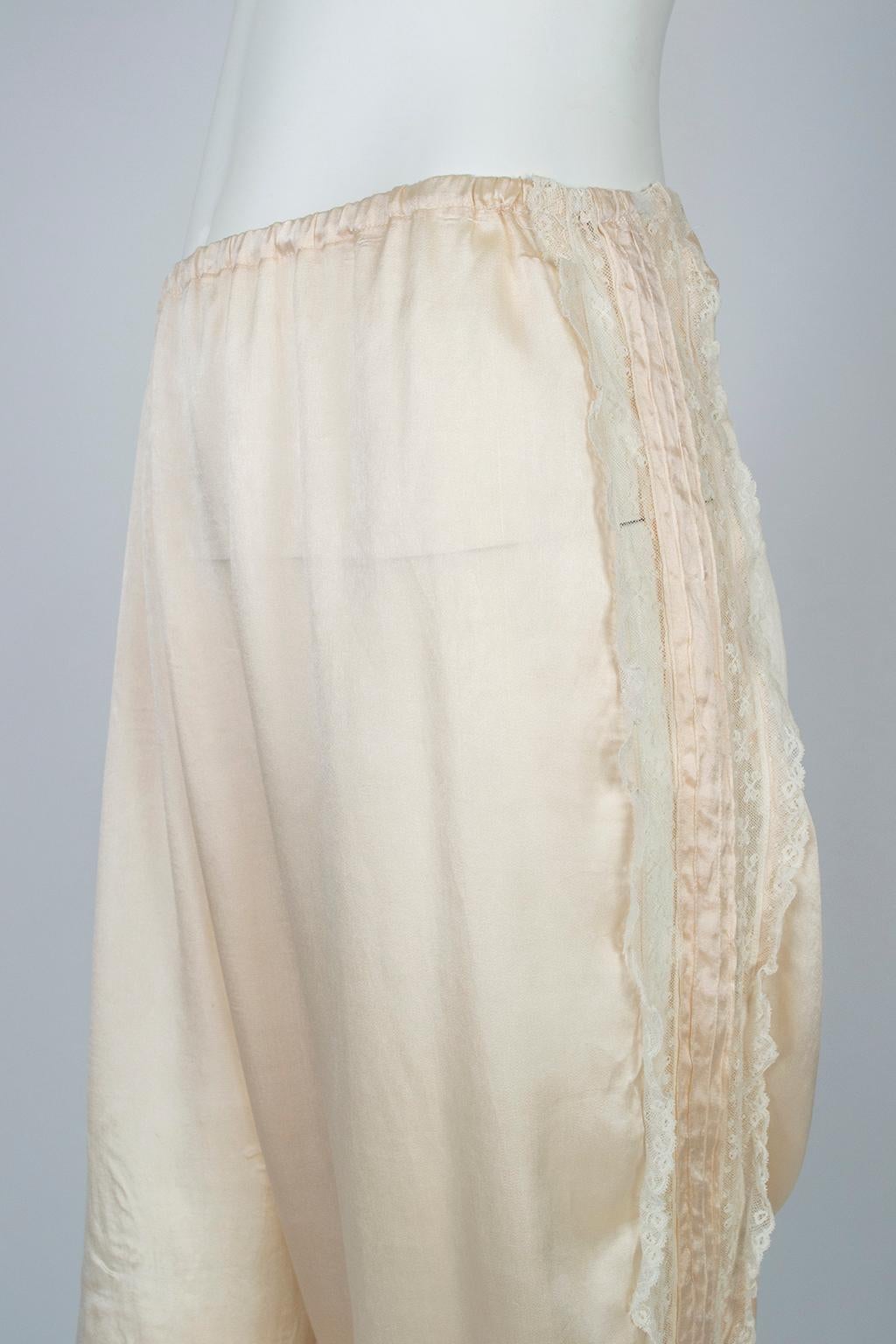 Women's Edwardian Blush Silk Charmeuse and Lace ¾ Bloomer Pantalettes - Medium, 1900s