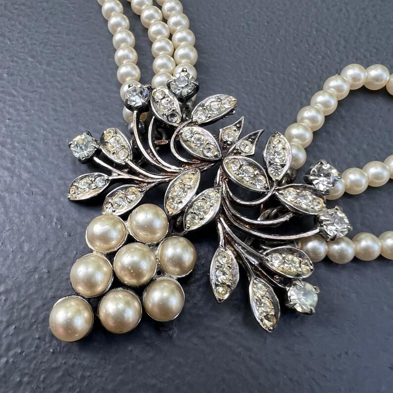 Edwardian silver paste stones, faux  pearls pendant Necklace French. For Sale 2