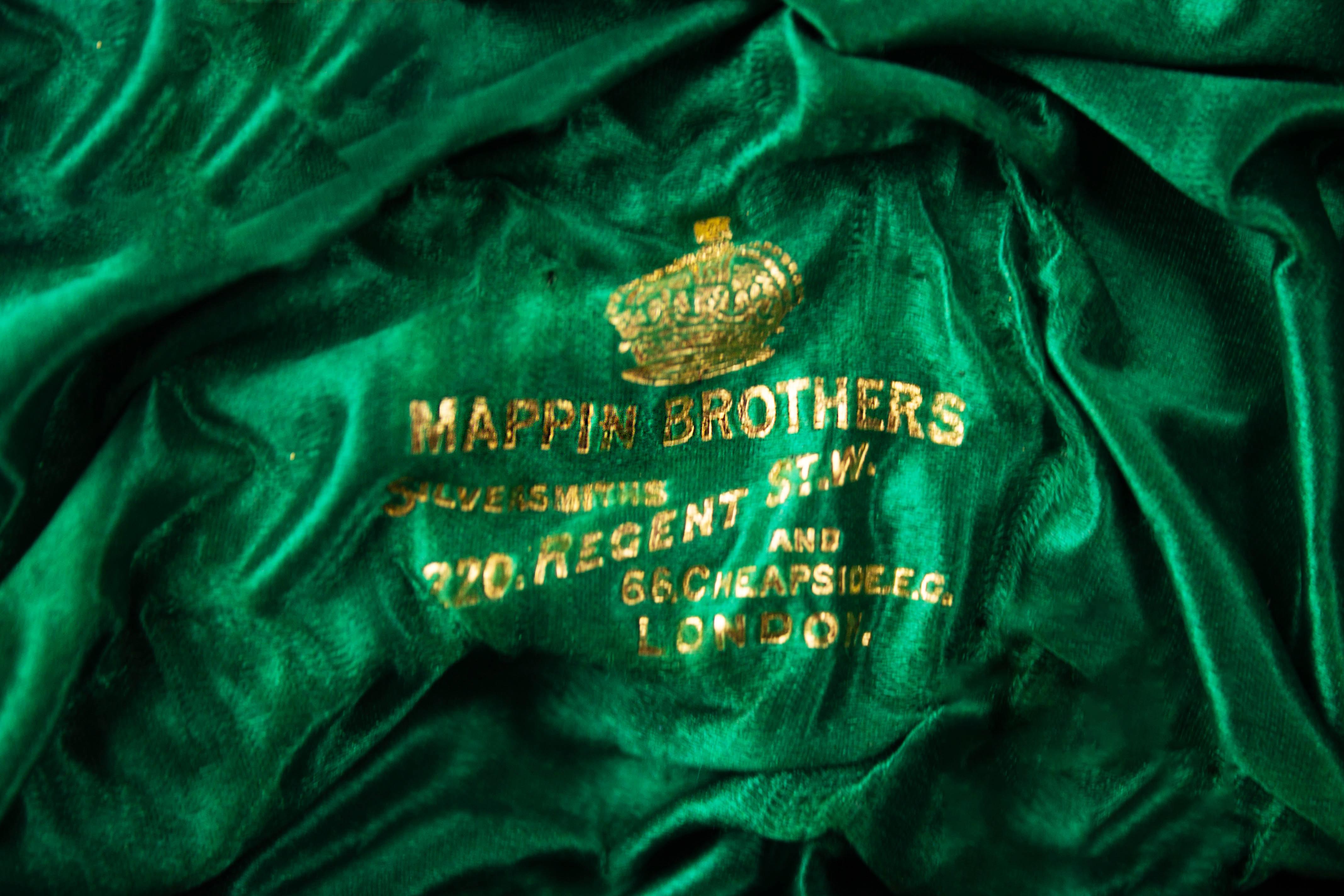 Anglais Ensemble en argent édouardien fabriqué par Mappin Brothers en vente
