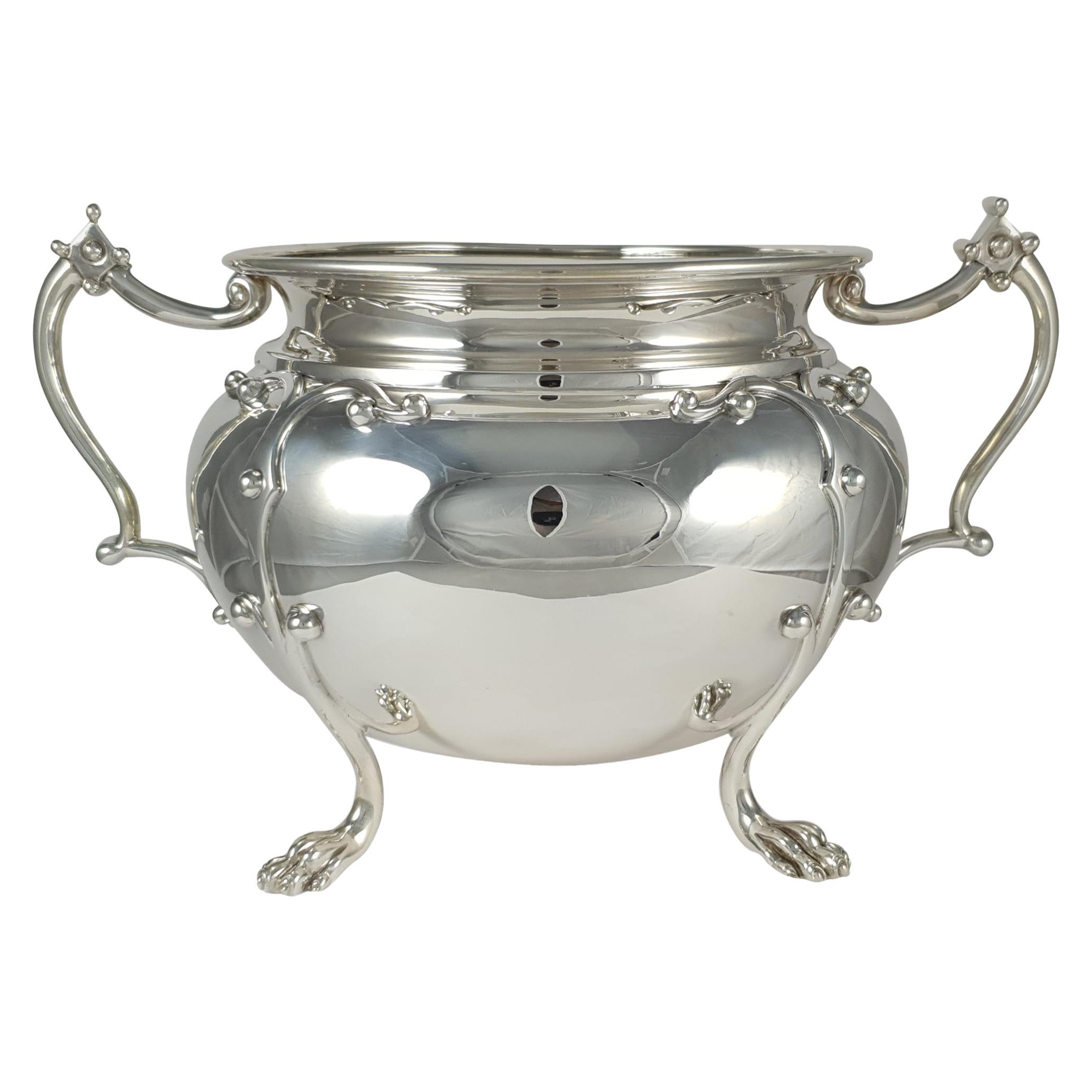 Edwardian Silver Twin-Handled Jardinière Bowl, Wakely and Wheeler, 1905 For Sale