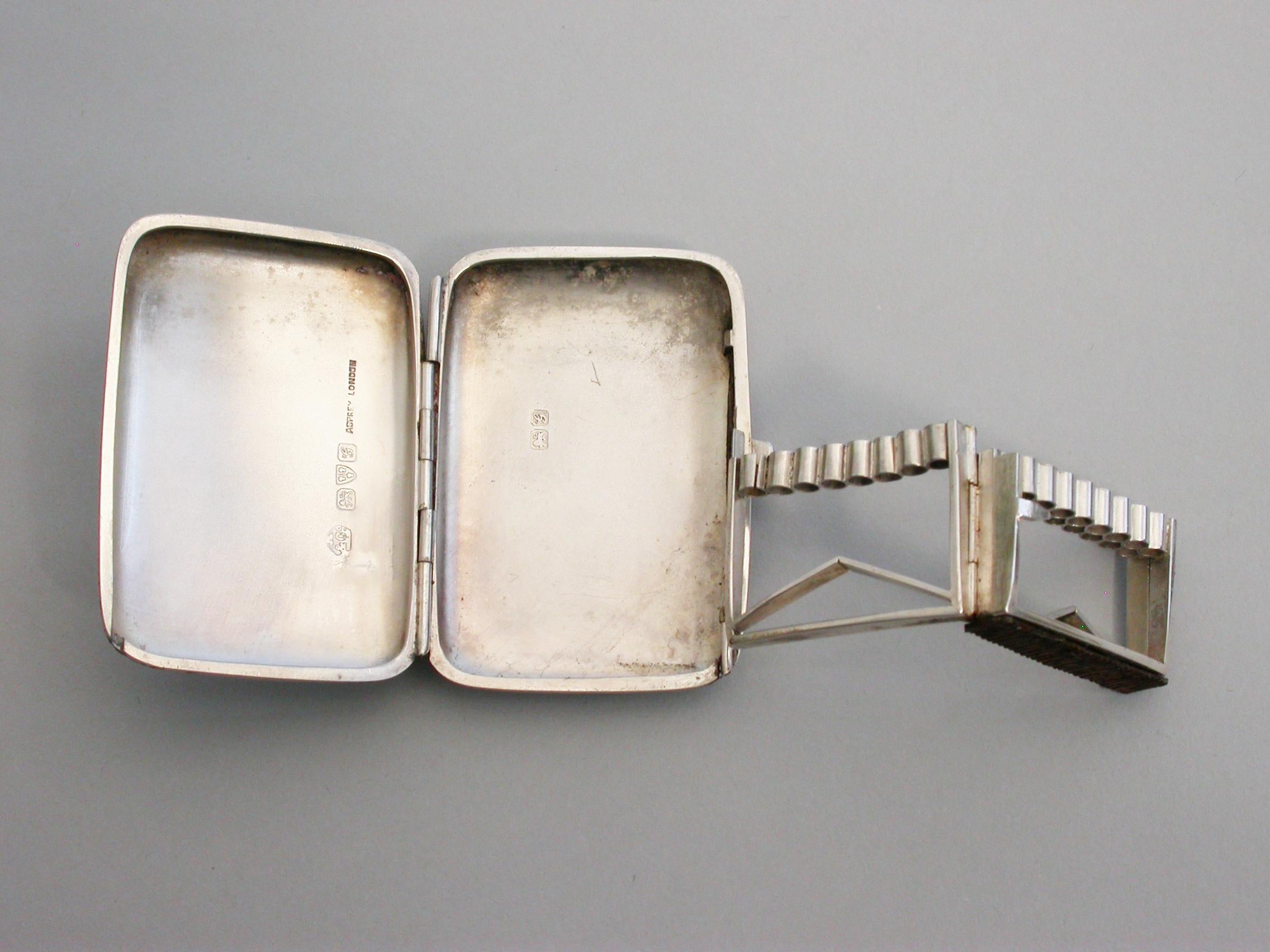 Edwardian Silver Vesta Case with Unusual Articulated Mechanism, Asprey, 1907 For Sale 3