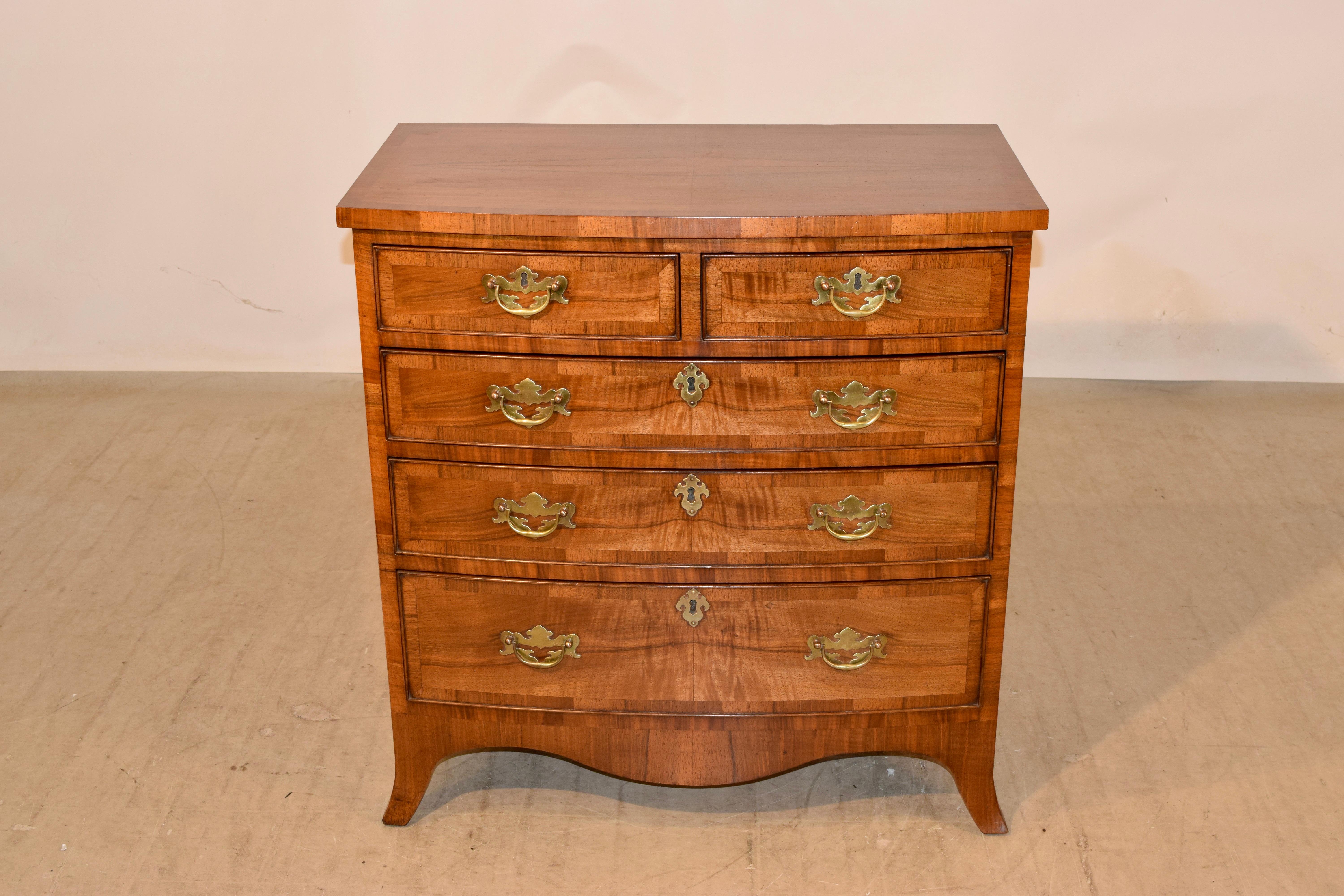 Edwardian Small English Chest, c. 1920 For Sale 2