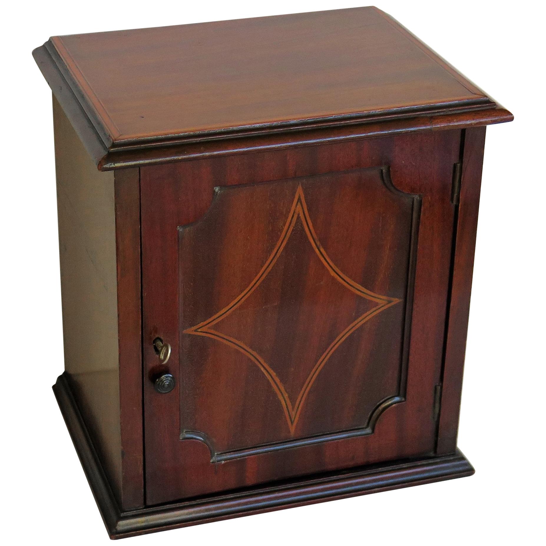 Edwardian Small Table Cabinet or Inlaid Box Lockable with Key, Ca.1905 