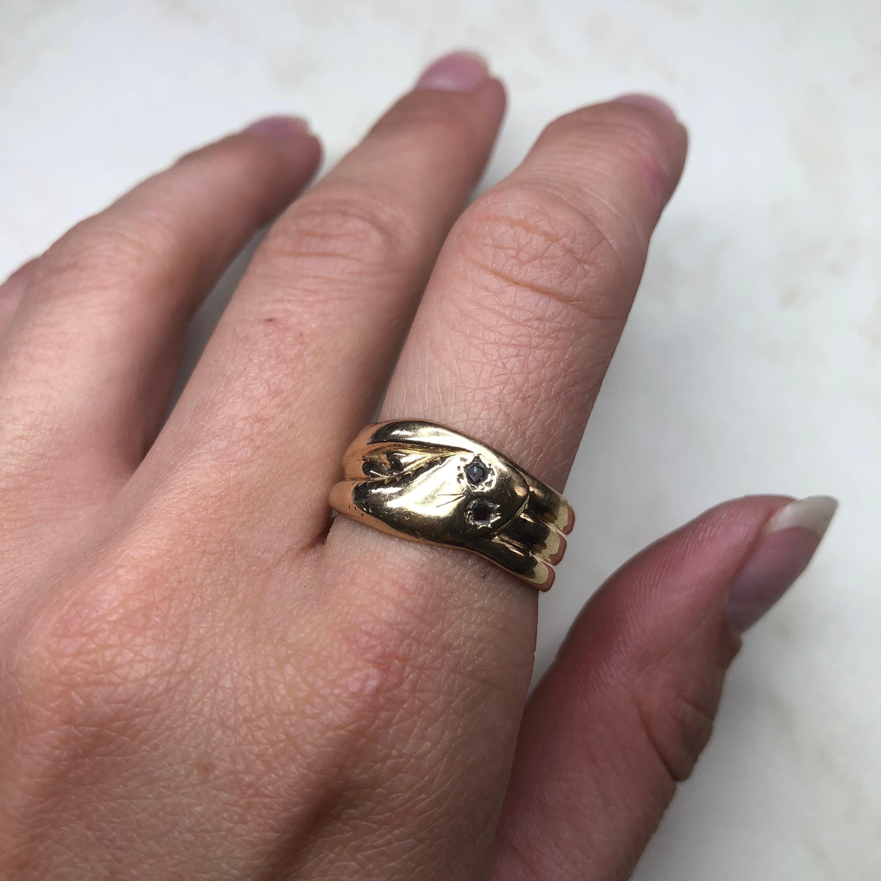 Women's or Men's Edwardian Snake with Garnet Eyes and 9 Carat Gold Ring