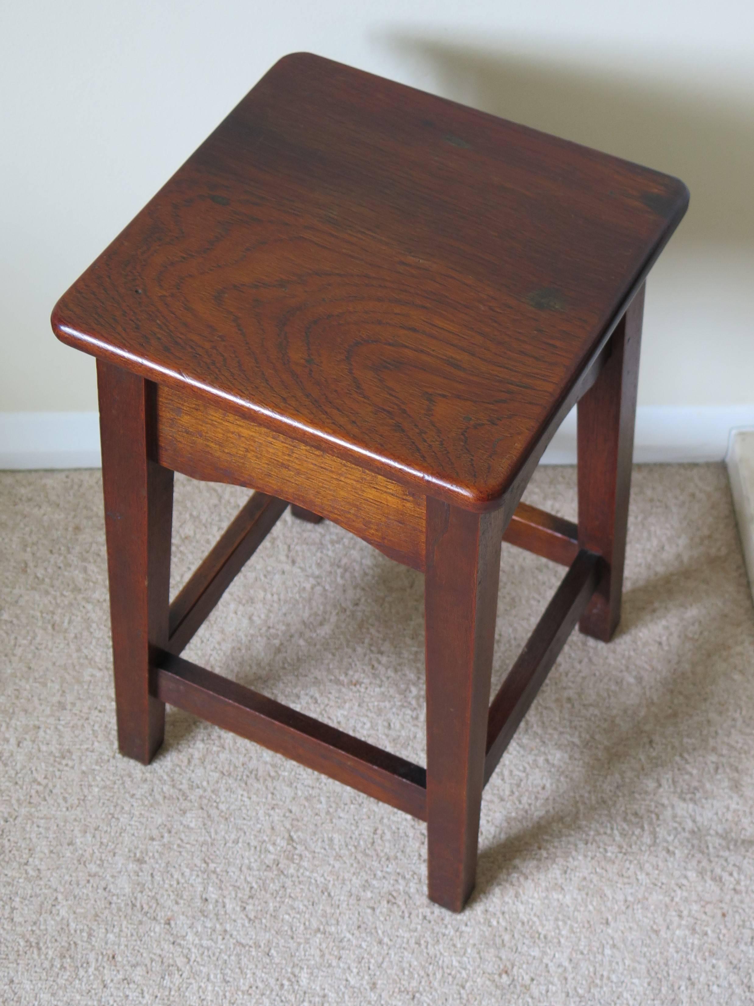 Edwardian handmade Solid Oak & Elm Stool or Stand,  English circa 1900 In Good Condition In Lincoln, Lincolnshire