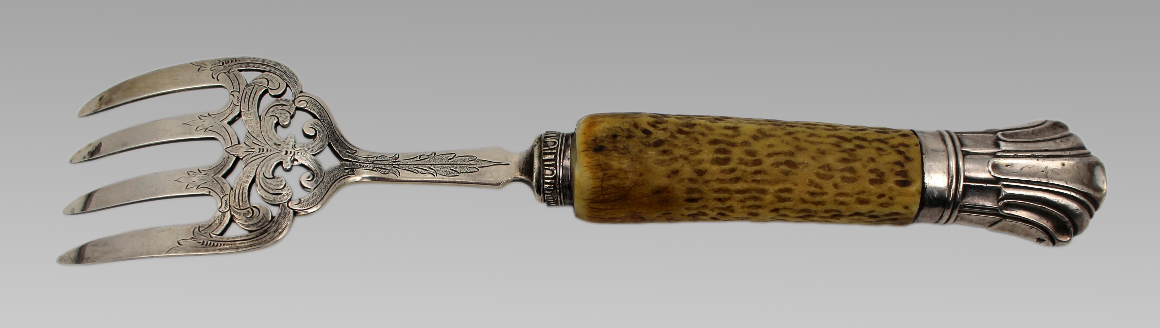 British Edwardian Solid Silver and Bone Handled Bread Fork, Sheffield, 1907 For Sale