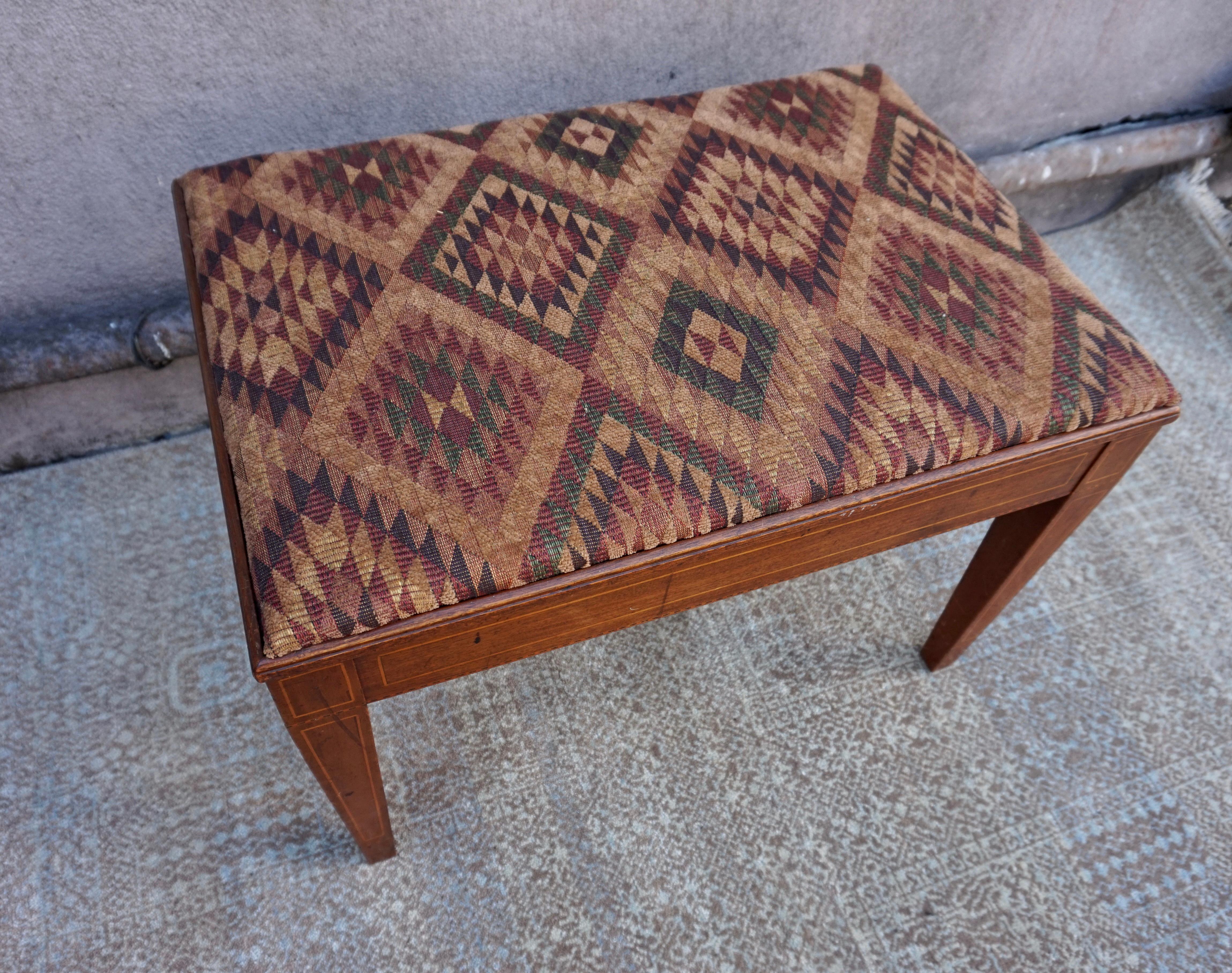 English Edwardian Solid Small Foyer Bench With Satinwood Inlay & Chenille Fabric Seat For Sale