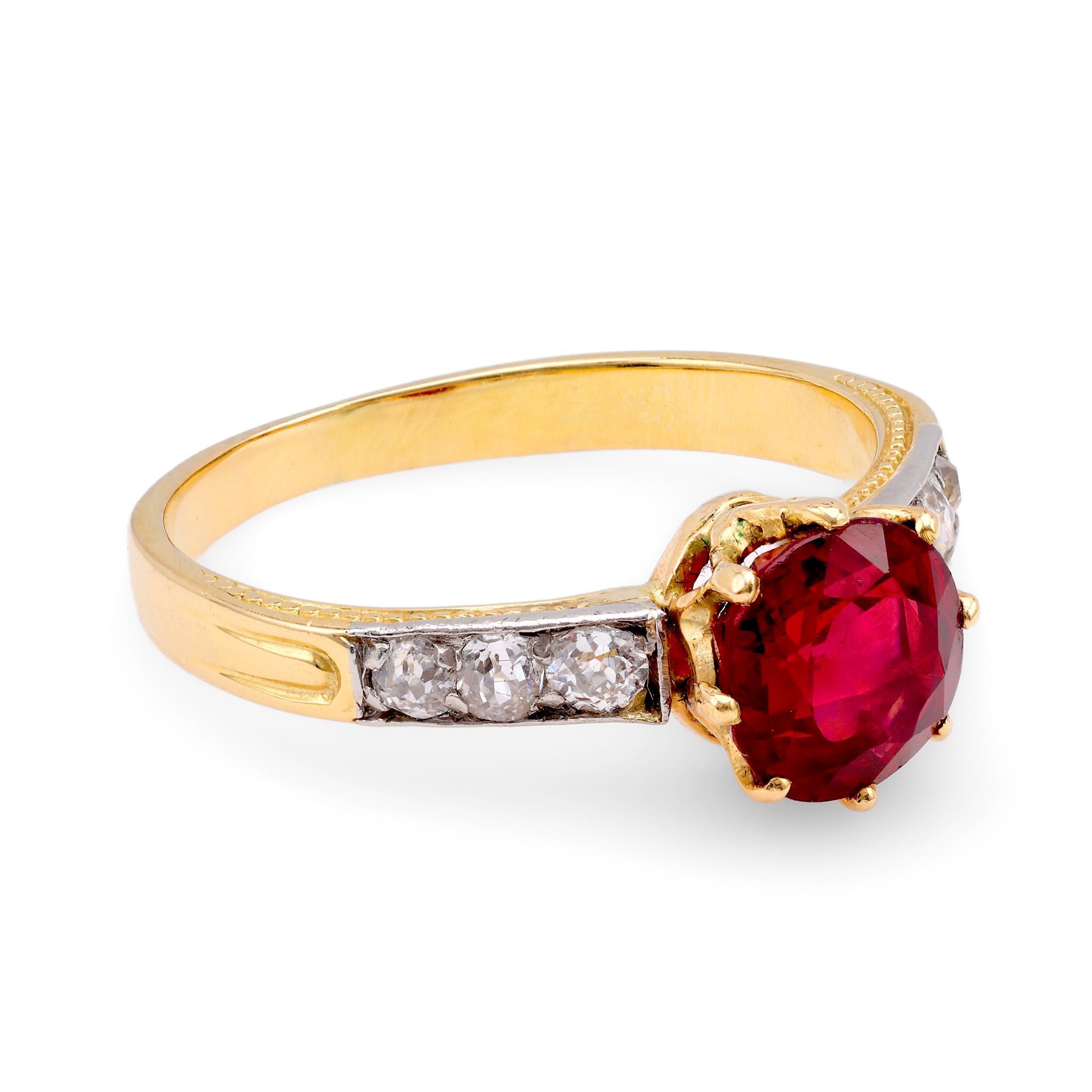 Cushion Cut Edwardian Spinel Diamond 18K Yellow Gold Ring For Sale