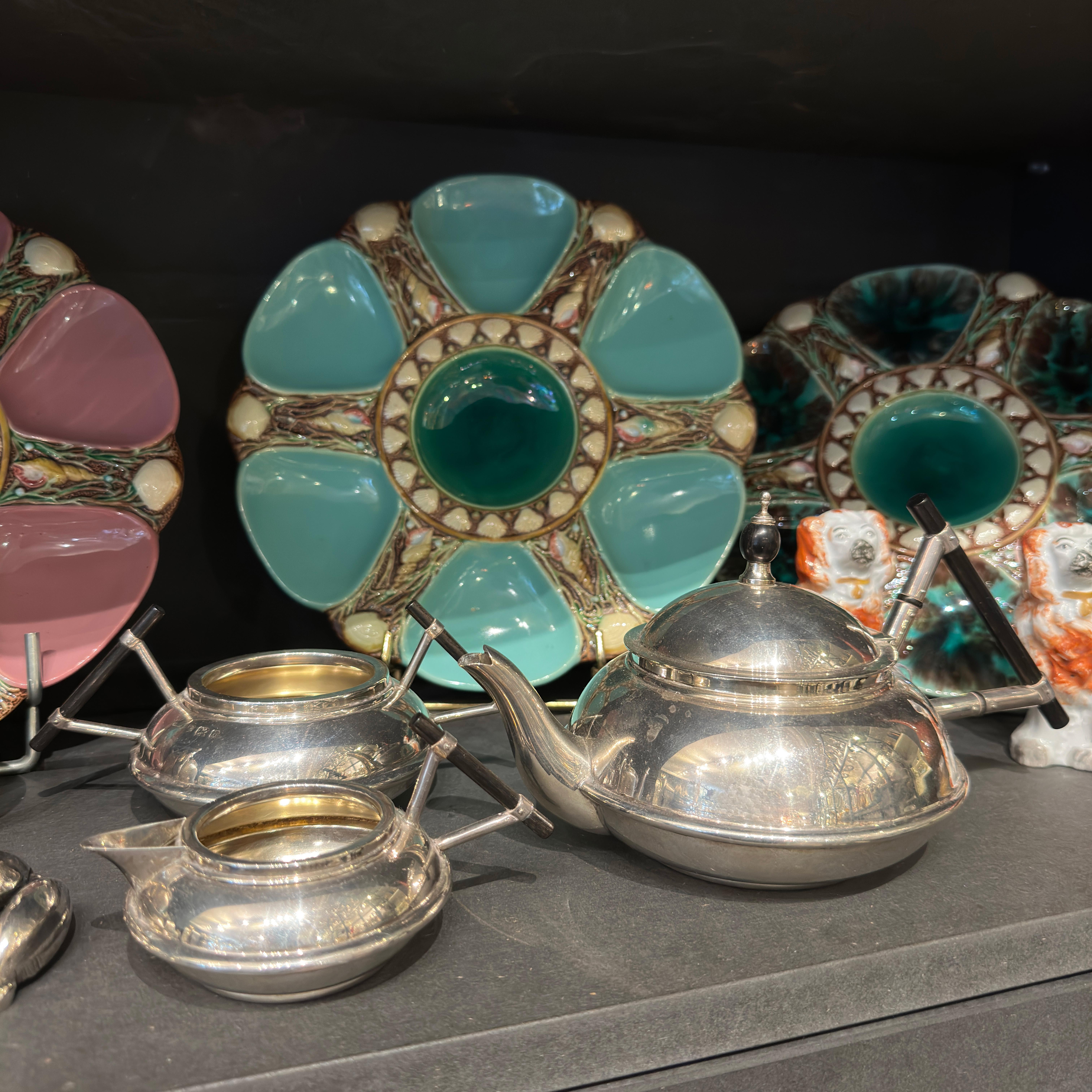 Tetera eduardiana de 3 piezas de plata de ley, A&J Zimmerman 1907, estilo C.Dresser Inglés en venta