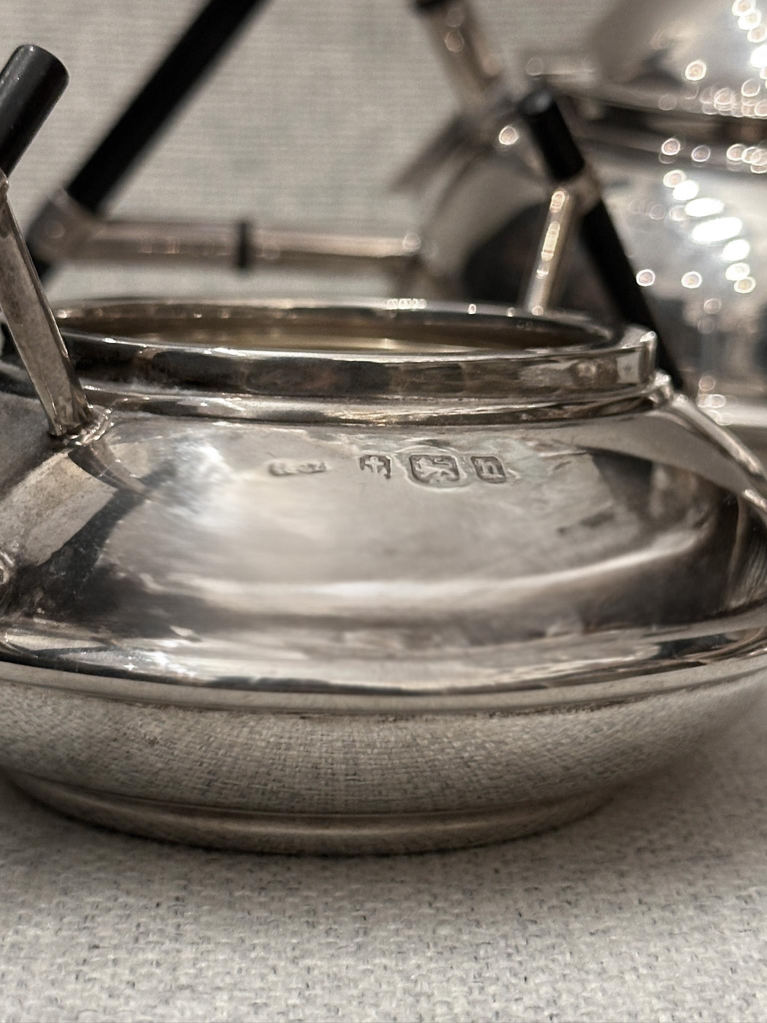 Tetera eduardiana de 3 piezas de plata de ley, A&J Zimmerman 1907, estilo C.Dresser en Bueno estado para la venta en Paris, FR