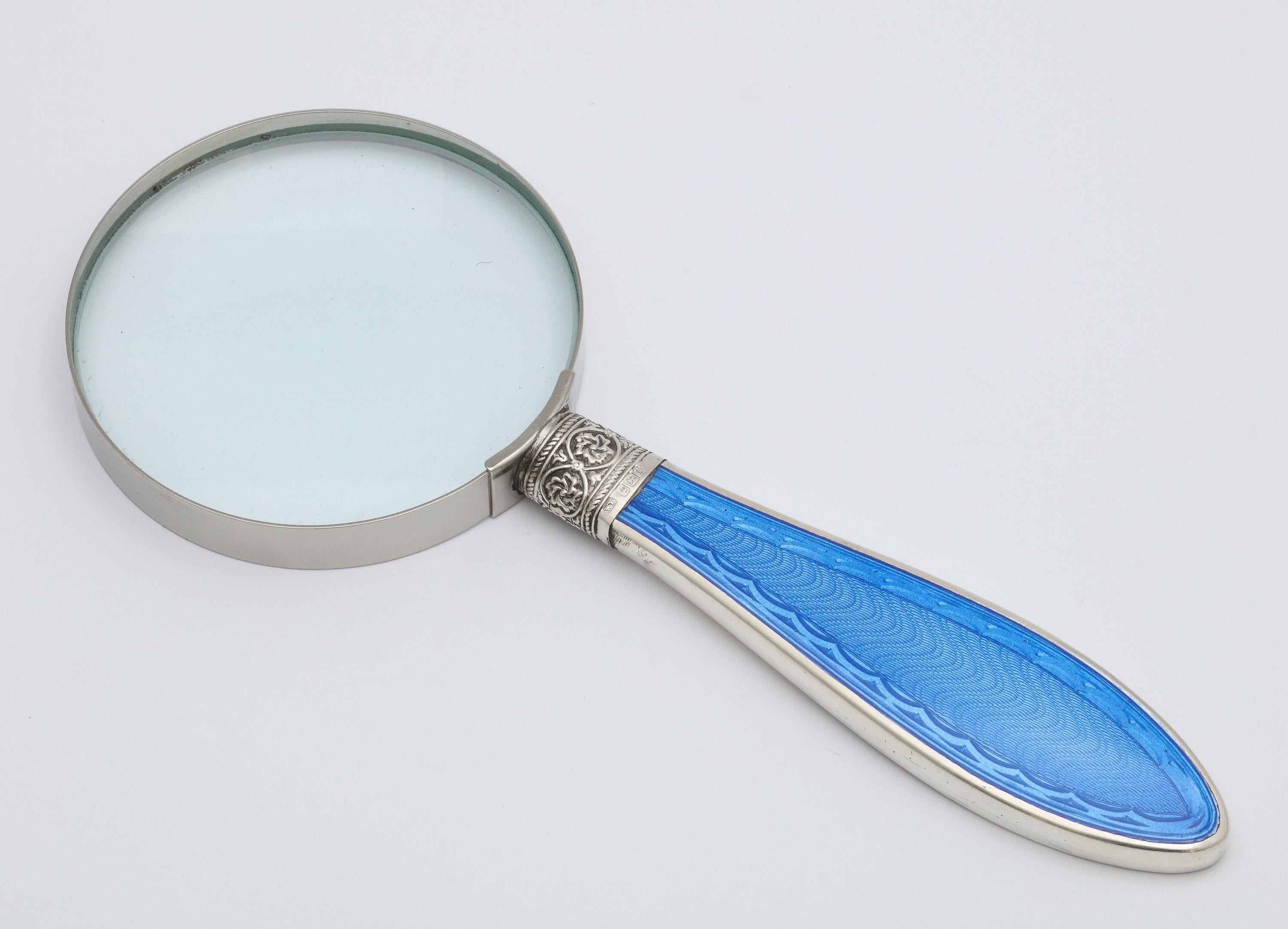 Edwardian Sterling Silver and Dark Blue Enamel, Mounted Magnifying Glass In Good Condition In New York, NY