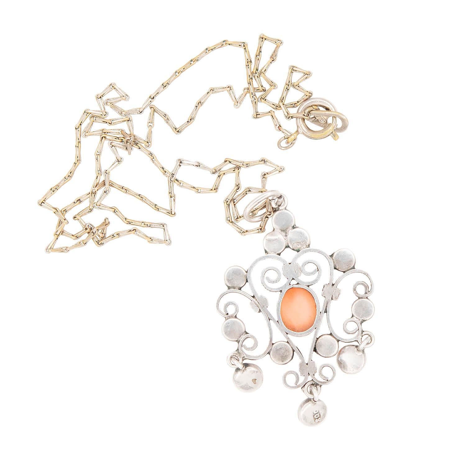 Non taillé Collier lavalier édouardien en argent sterling et corail en vente