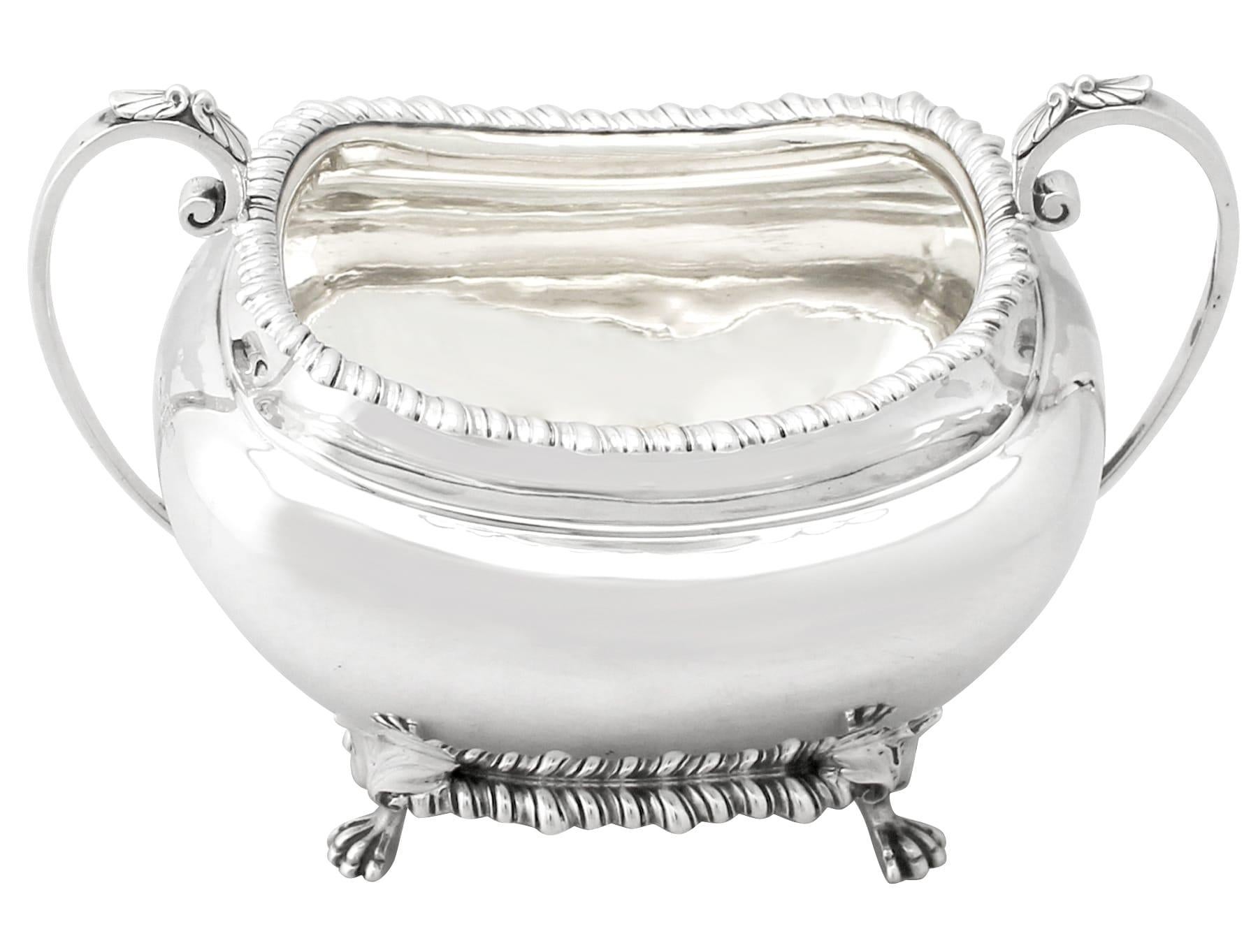 Jarra/cremera y azucarero eduardianos de plata de ley Inglés en venta