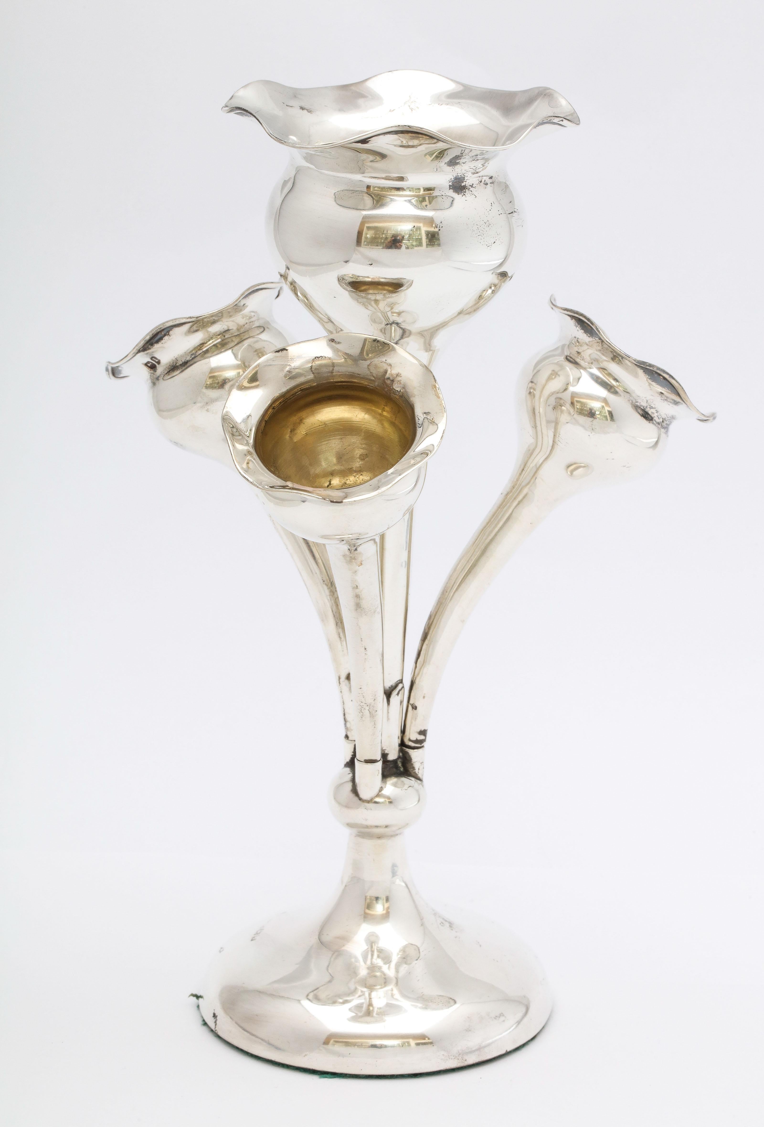 Edwardian Sterling Silver Epergne/Centerpiece In Good Condition In New York, NY