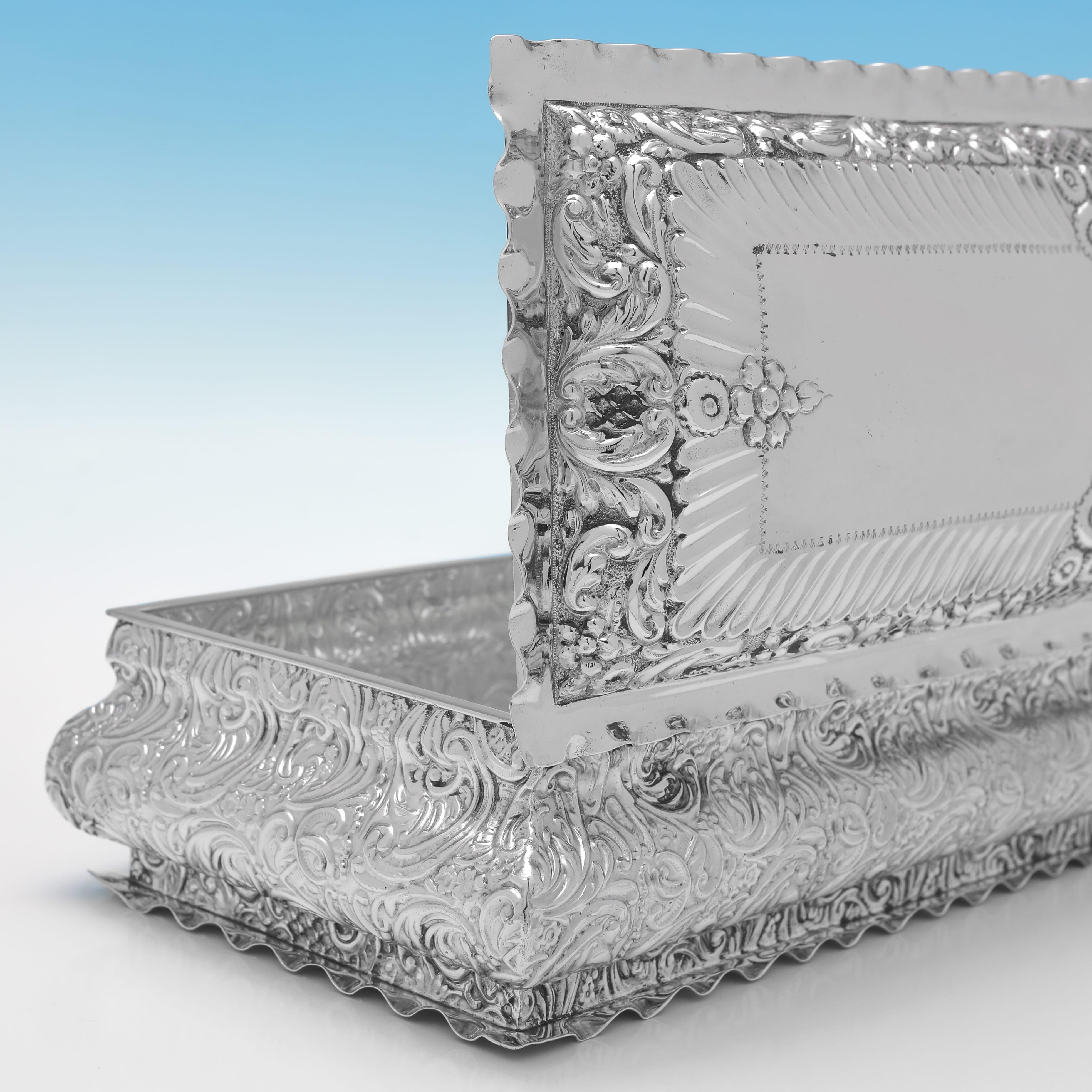Joyero eduardiano de plata de ley fabricado en 1901 por William Hutton & Sons Inglés en venta