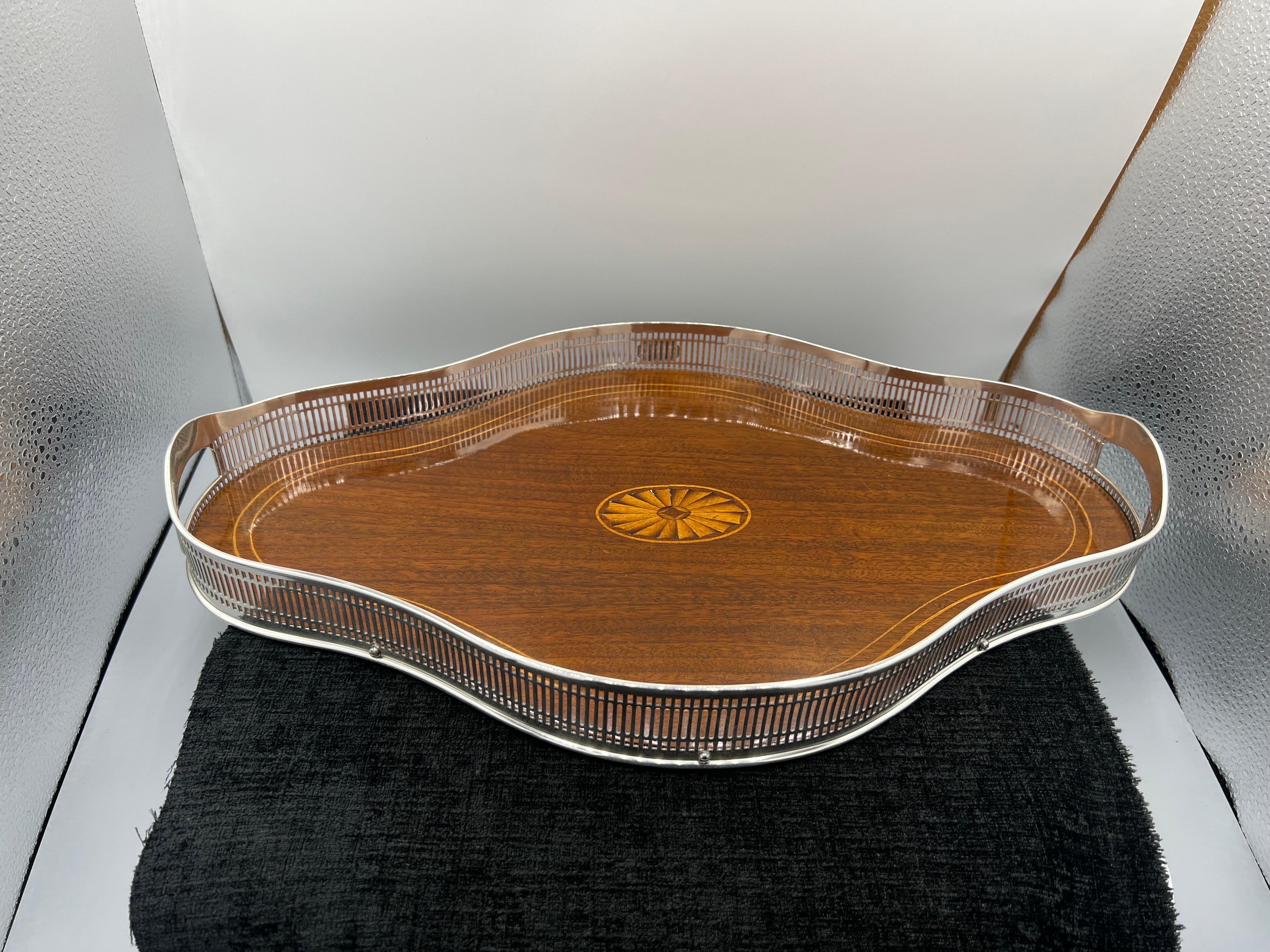 Edwardian Sterling Silver & Mahogany Cocktail Tray In Good Condition For Sale In New York, NY