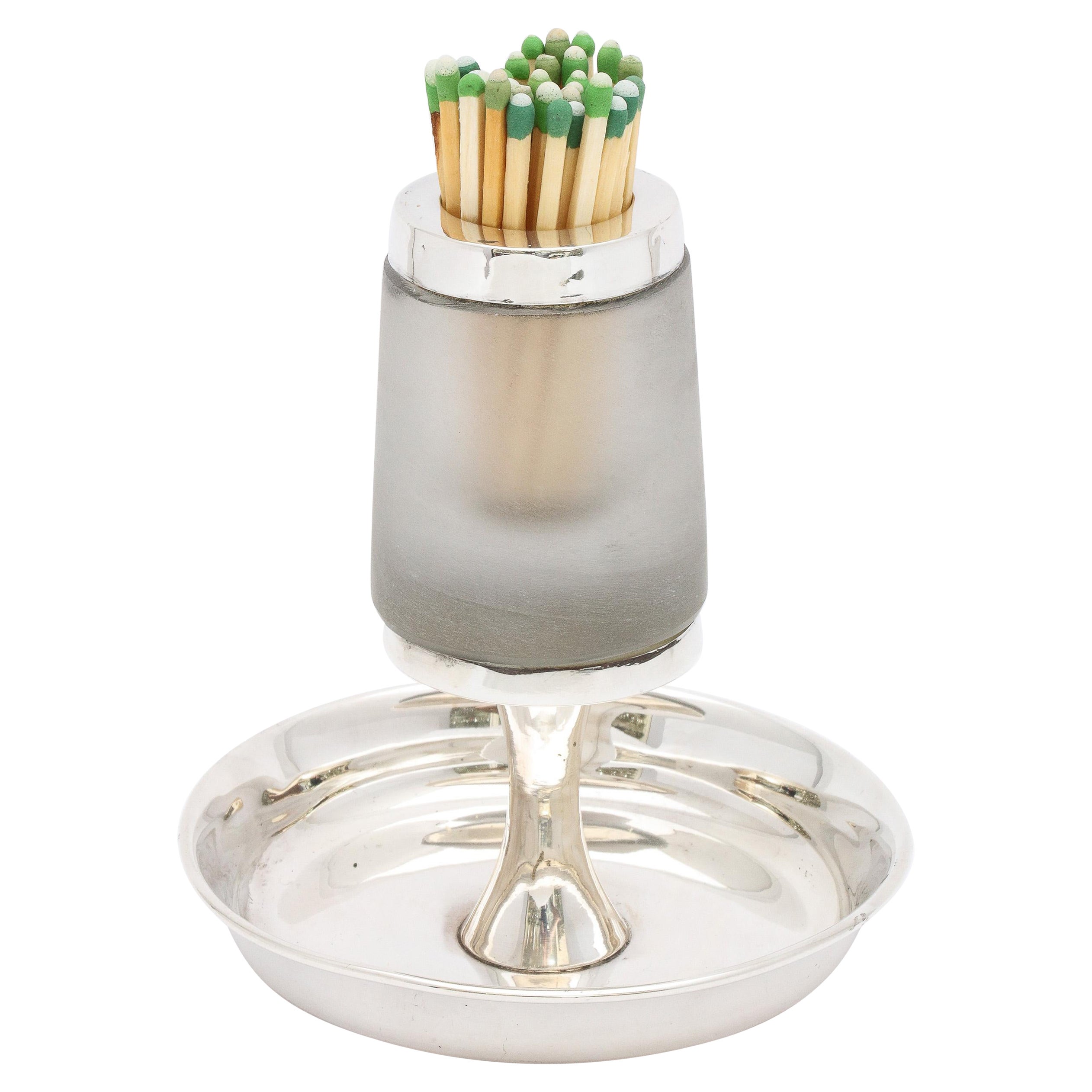 Striker édouardien en cristal monté sur socle en argent sterling en vente