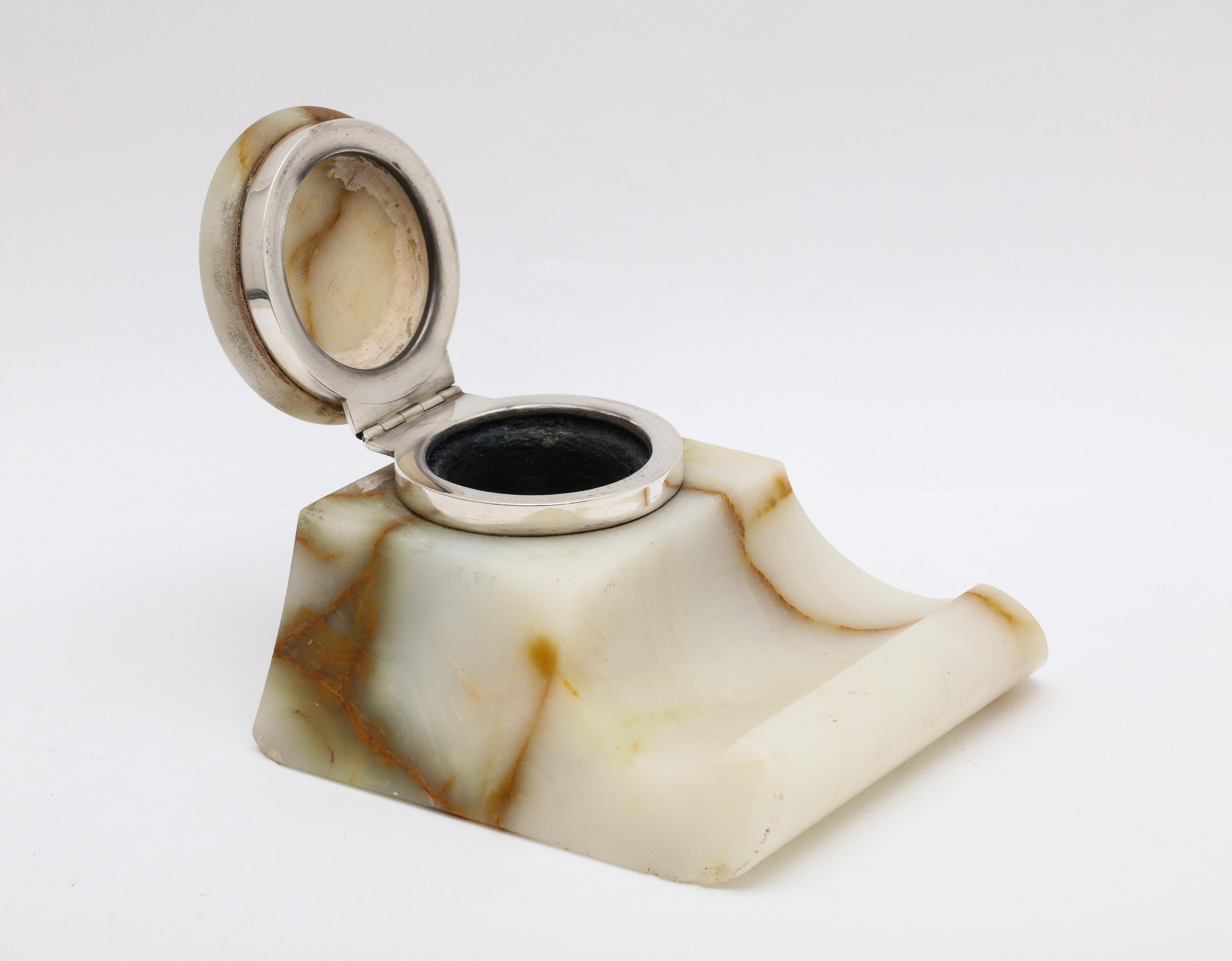 Edwardian Sterling Silver-Mounted Onyx Inkwell For Sale 2