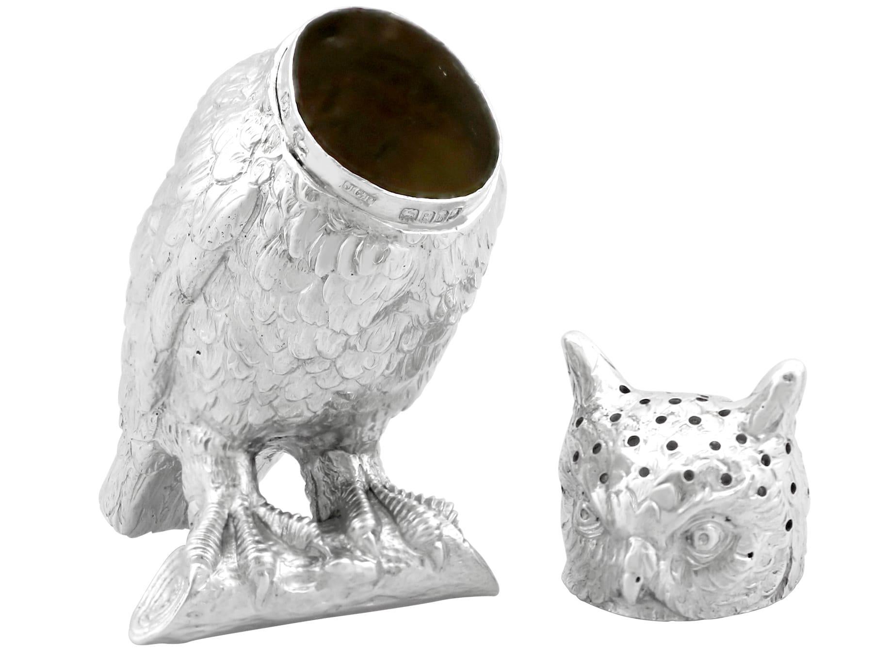 Pecherín de búho eduardiano de plata de ley Silver en venta