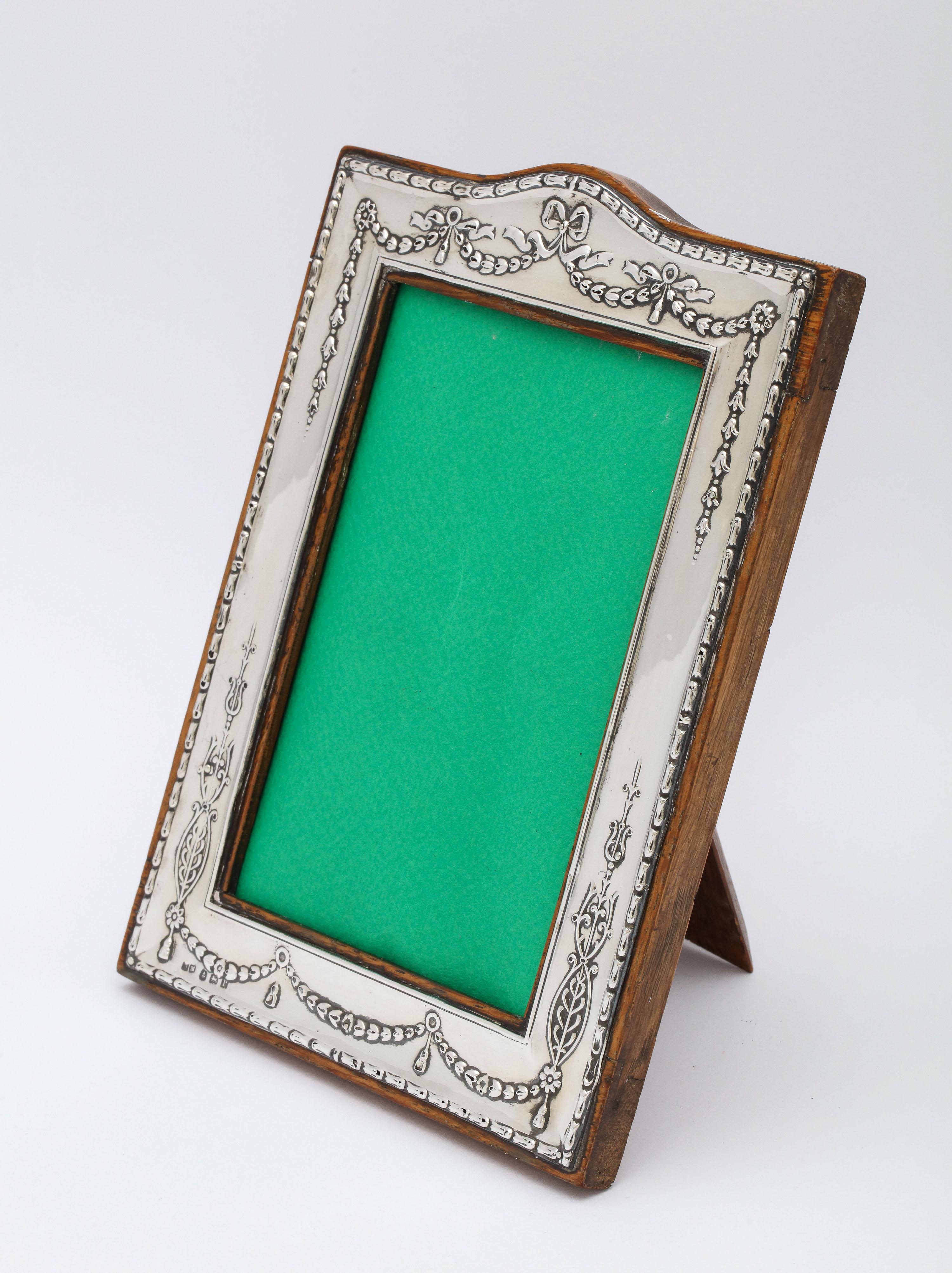 Edwardian Sterling Silver Picture Frame with Wood Back 4