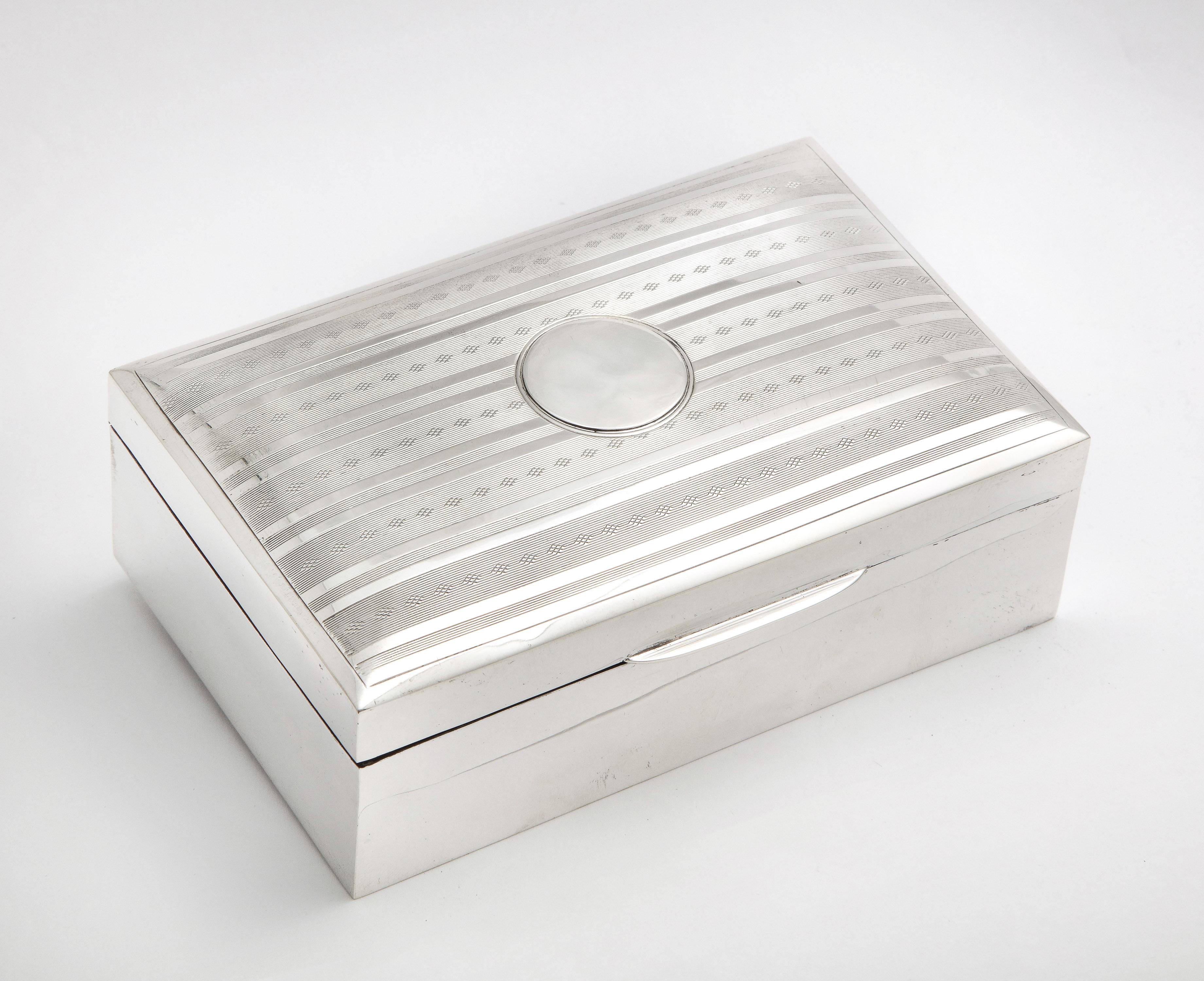 Edwardian Sterling Silver Table Box with Hinged Lid 6