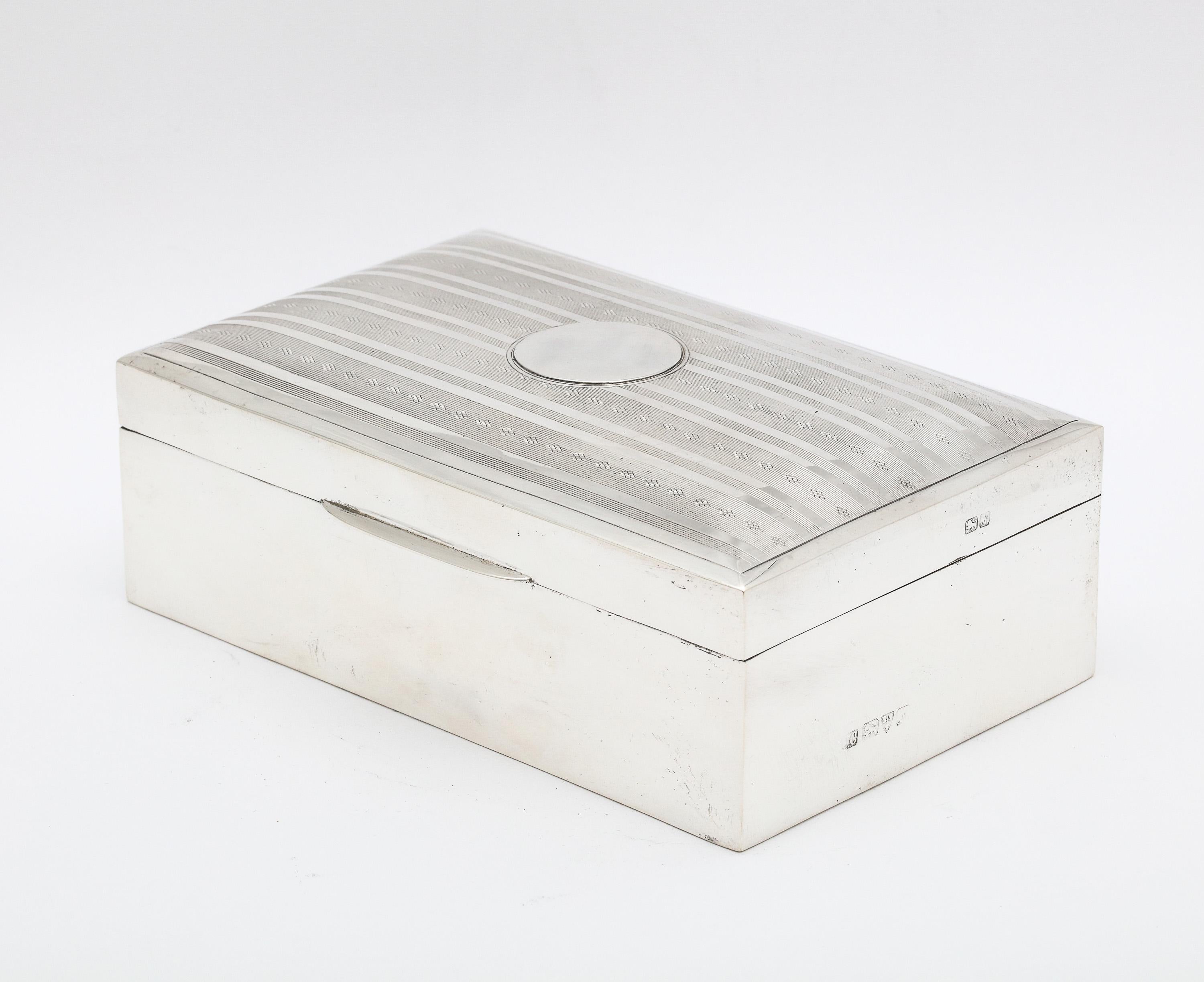 Edwardian Sterling Silver Table Box with Hinged Lid 7