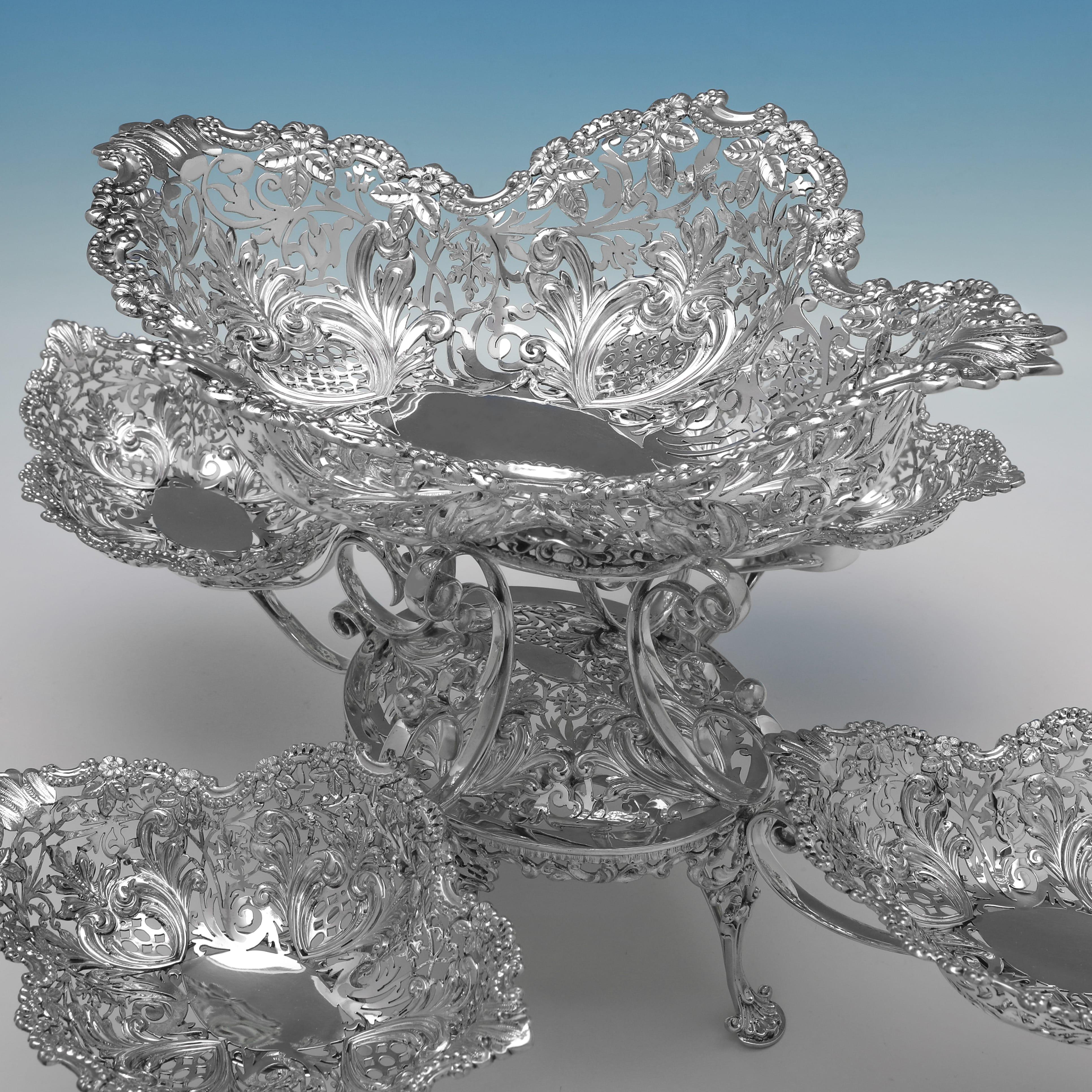 Anglais Suite de table édouardienne en argent sterling par A James Dixon & Sons, Sheffield 1900 en vente