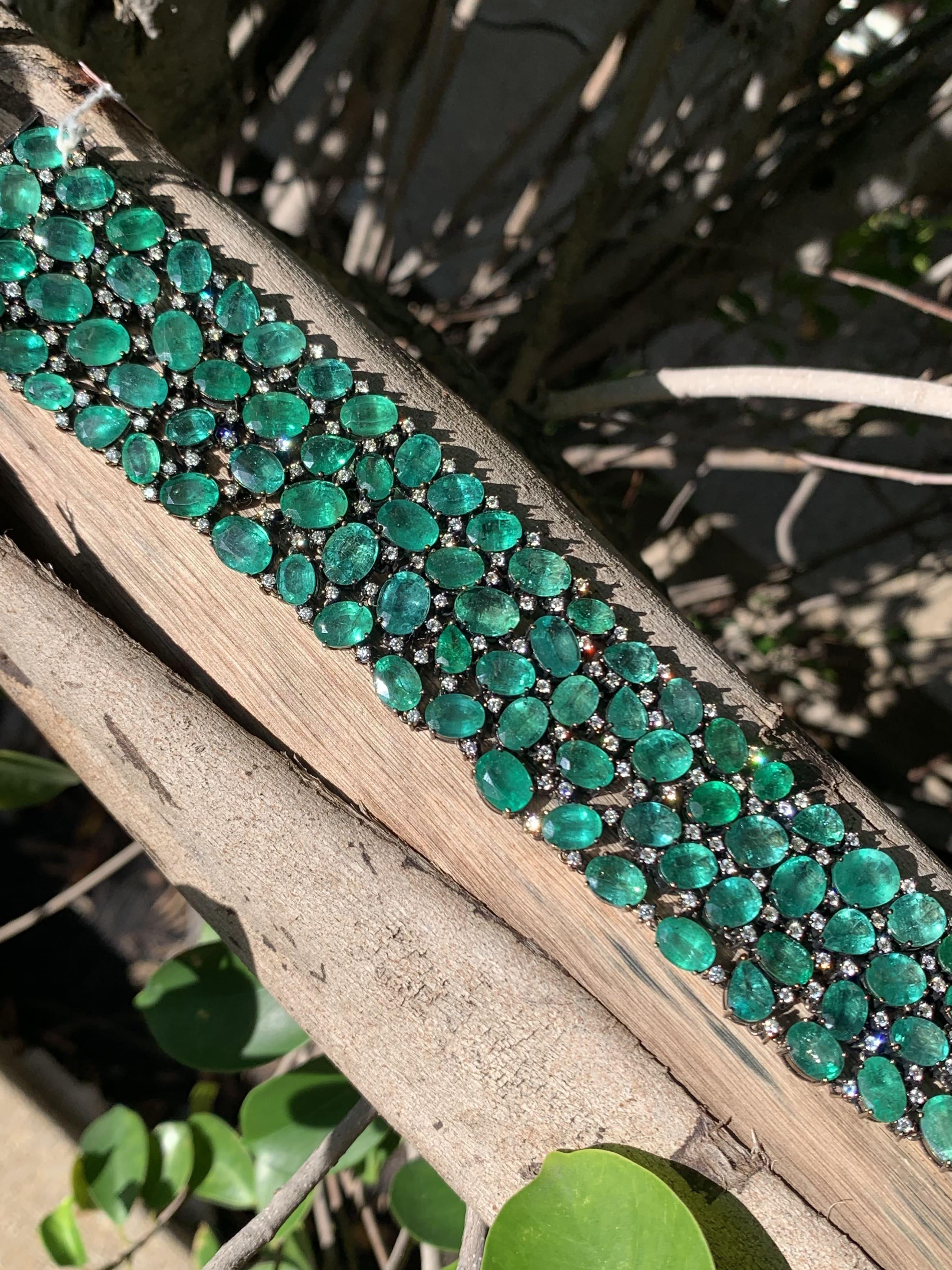 Introducing this astonishing and elegant statement bracelet, adorned with exquisite emeralds, meticulously handcrafted to captivate the hearts of discerning jewelry enthusiasts.

This remarkable bracelet showcases an unparalleled fusion of
