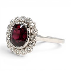 Anello in oro bianco con diamante e spinello birmano GIA da 2,78 carati, in stile edoardiano