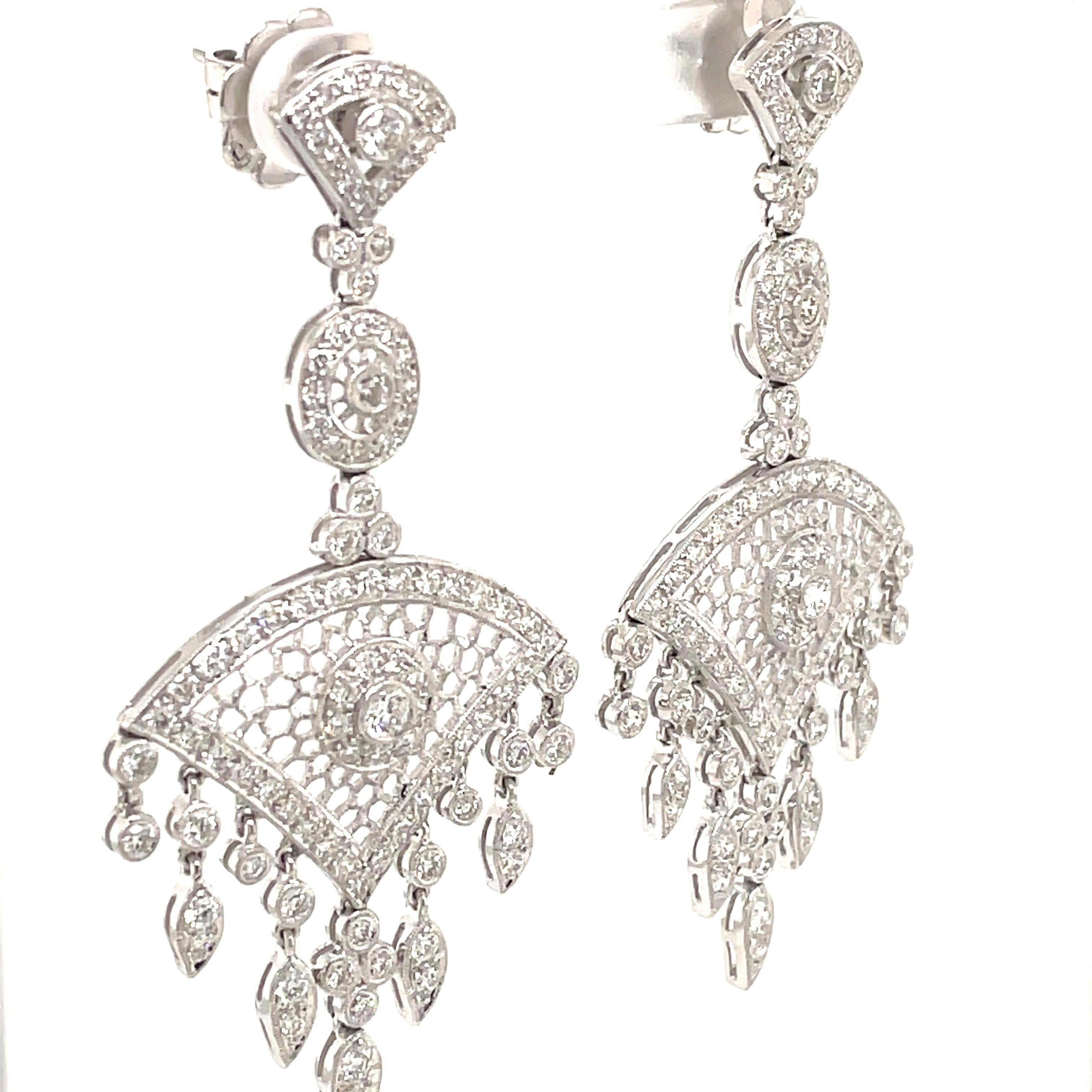 Round Cut Edwardian Style 3.92ct Diamond Chandelier Earrings 18k White Gold For Sale