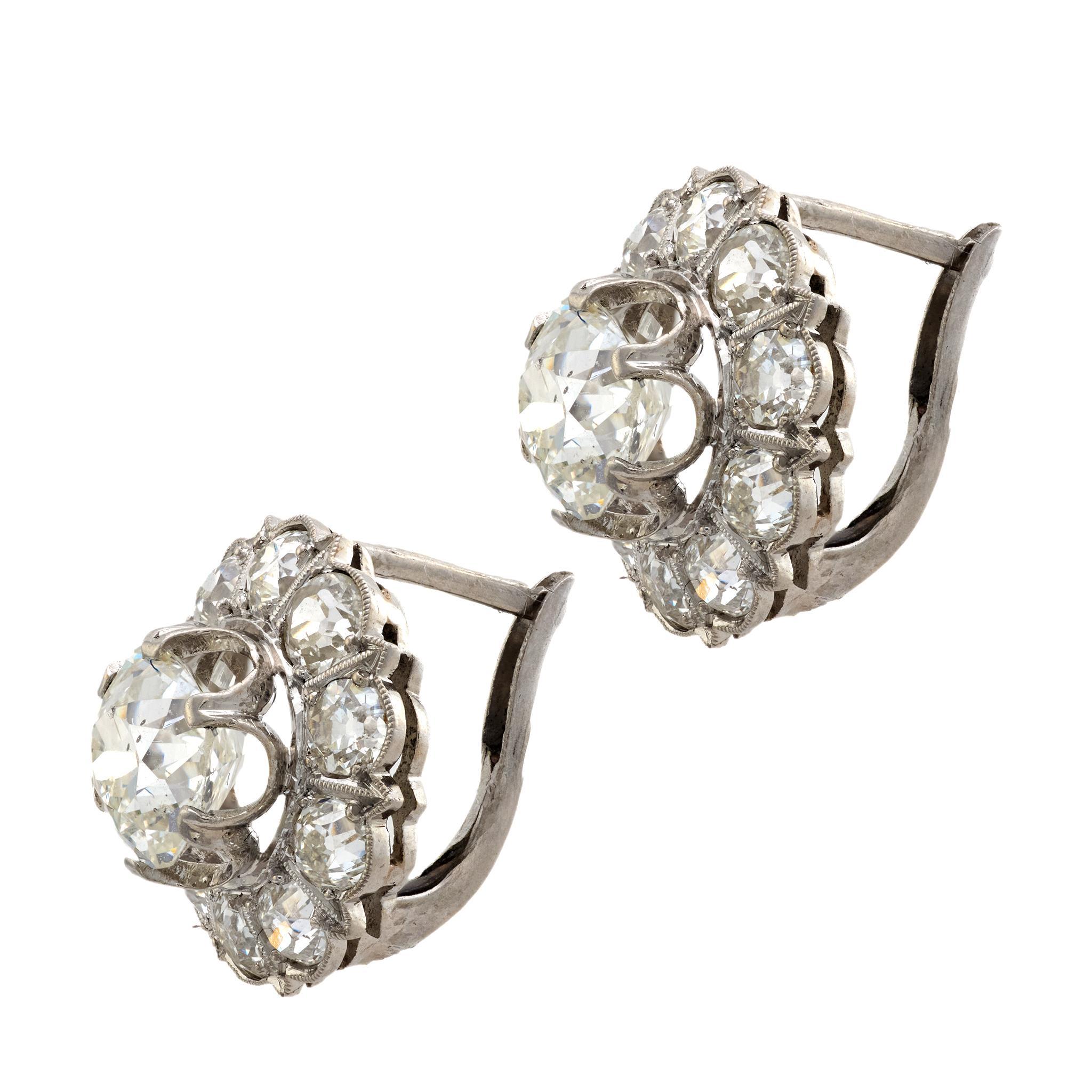 Boucles d'oreilles de style édouardien en platine avec diamants de 4,80 carats Bon état - En vente à Beverly Hills, CA