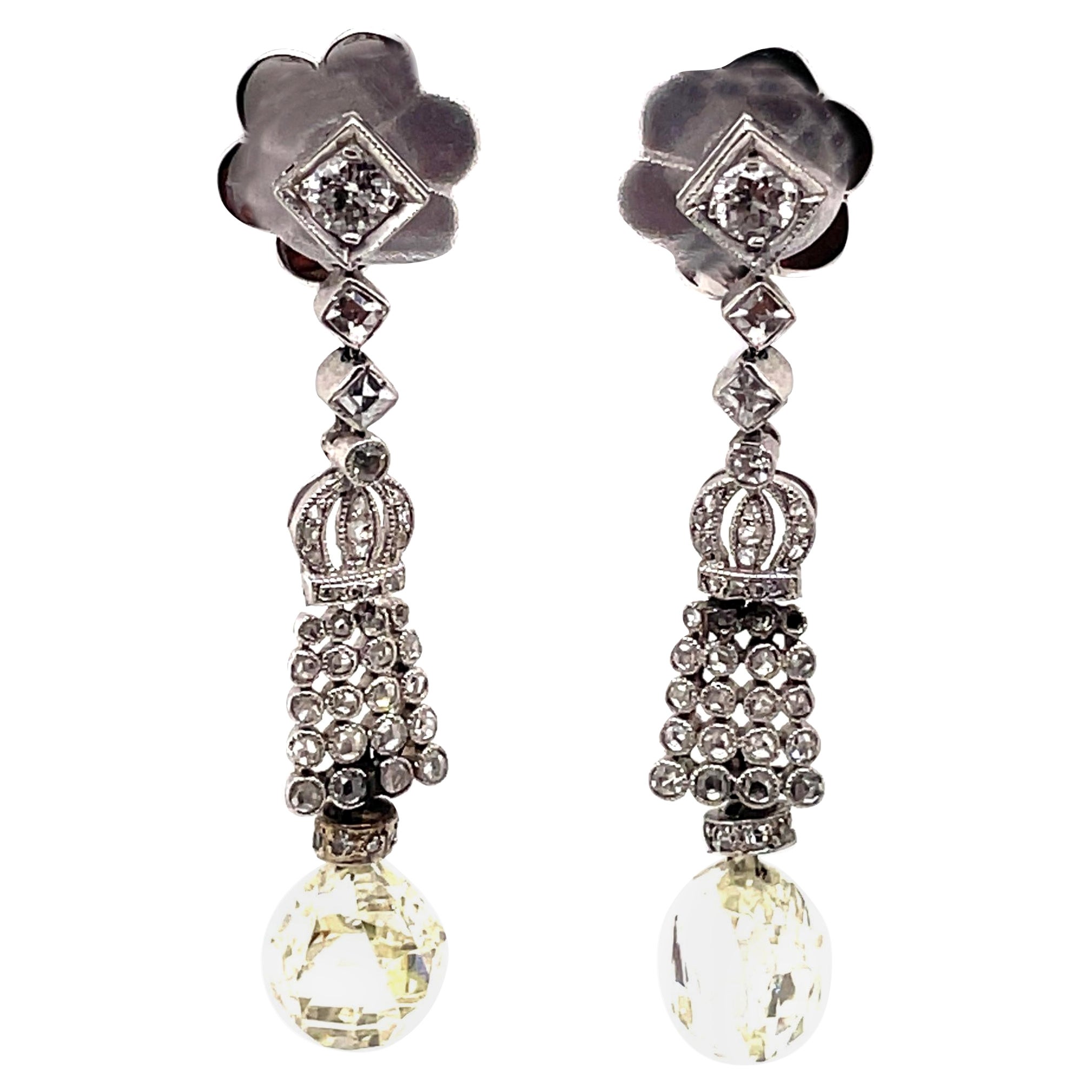 Pendiente de diamantes briolette estilo eduardiano Oro blanco 18k en venta