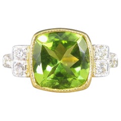 Edwardian Style Collar Set 2.12ct Peridot and Diamond Ring in 18ct Gold