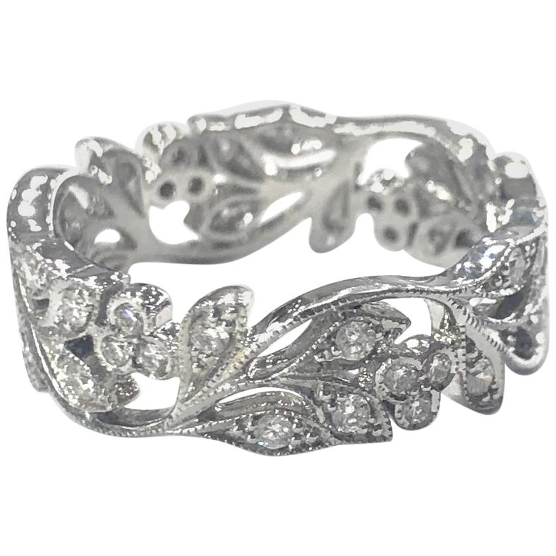 Edwardian Style Diamond Set Floral Design Band Ring 18 Carat White Gold For Sale