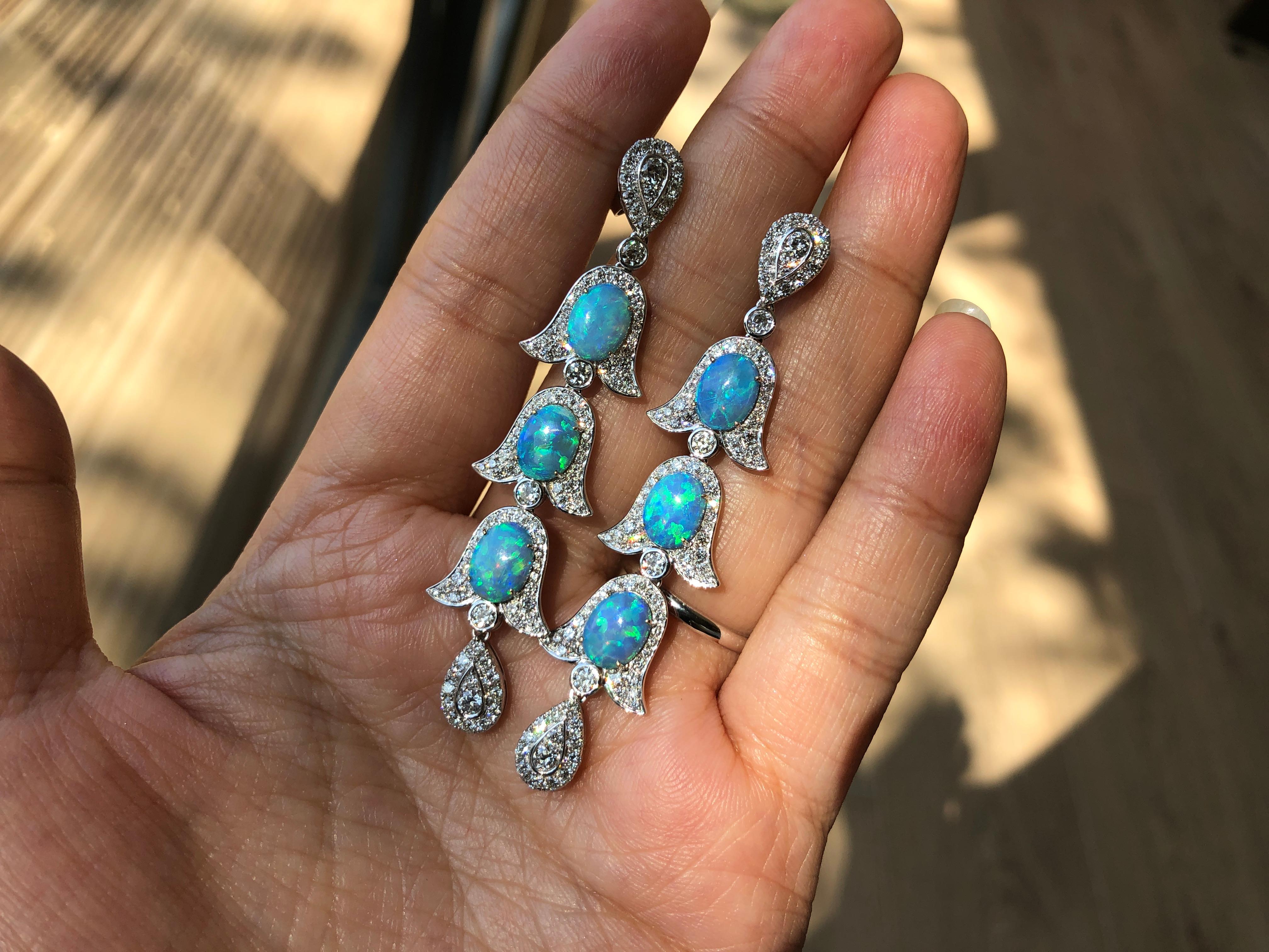 Ohrringe im edwardianischen Stil mit Opal und Diamanten (Alteuropäischer Schliff) im Angebot