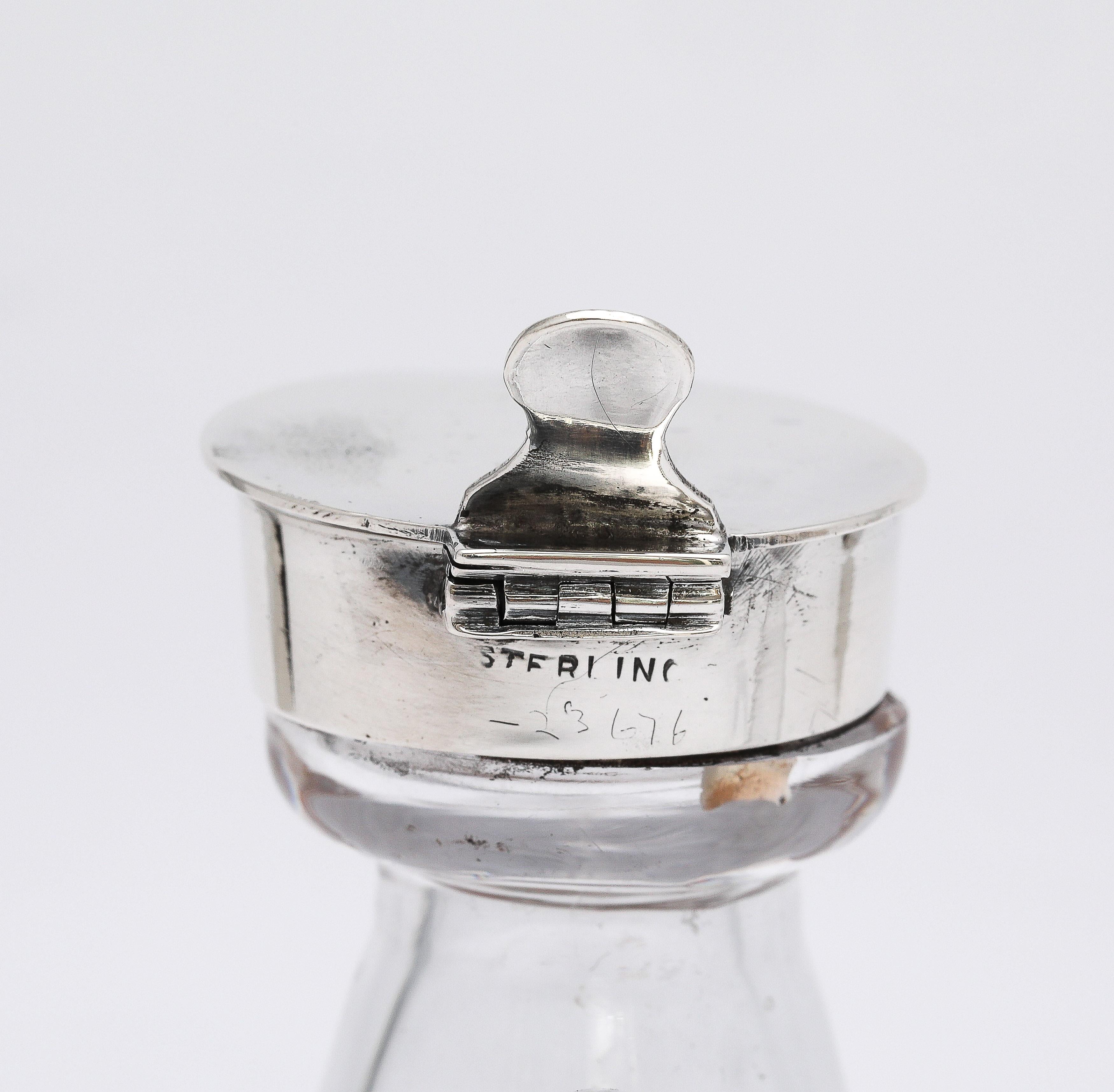 Edwardian Style Pair of Hand-Blown Sterling Silver-Mounted Whiskey Noggins/Tots For Sale 5