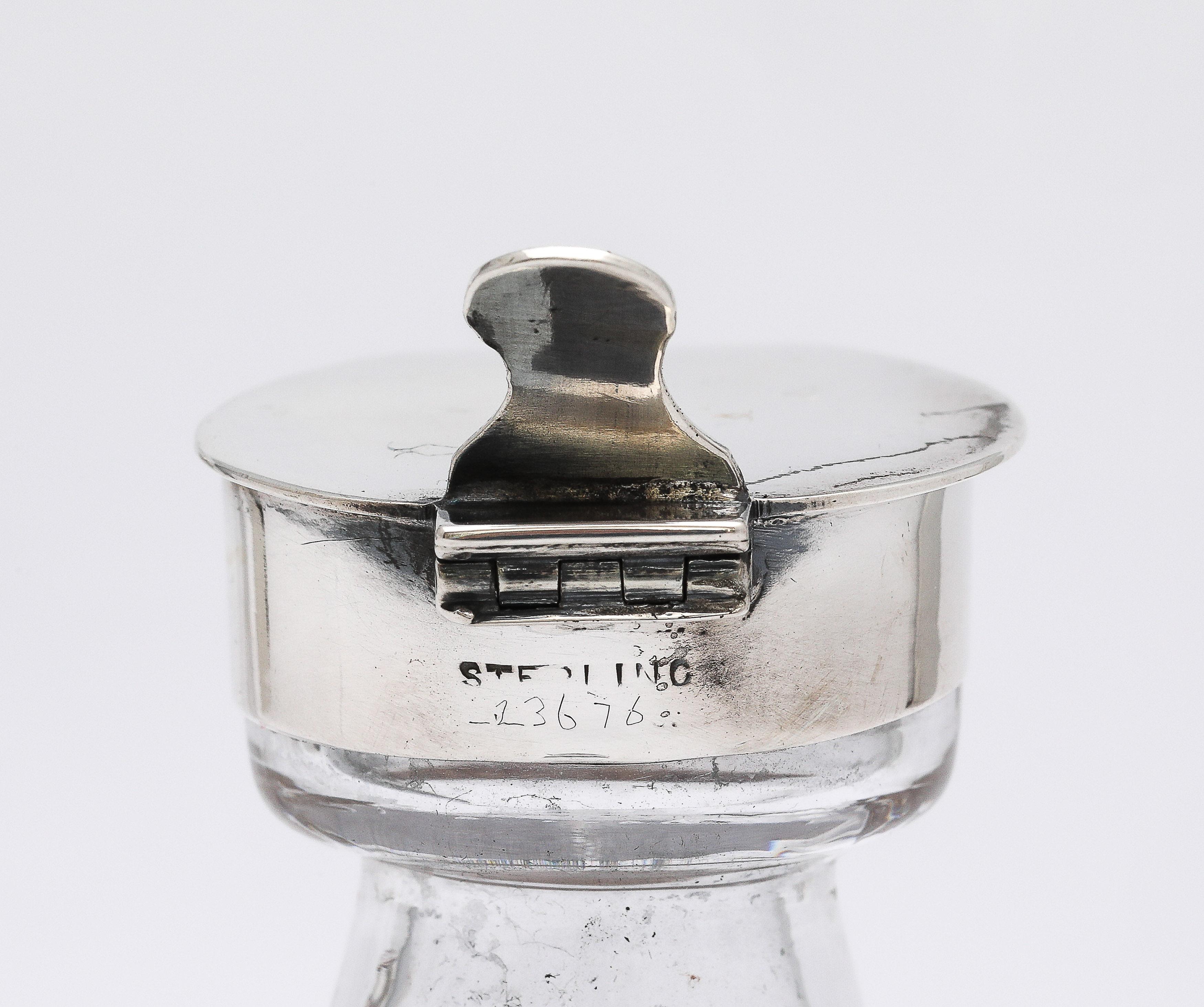 Edwardian Style Pair of Hand-Blown Sterling Silver-Mounted Whiskey Noggins/Tots For Sale 4
