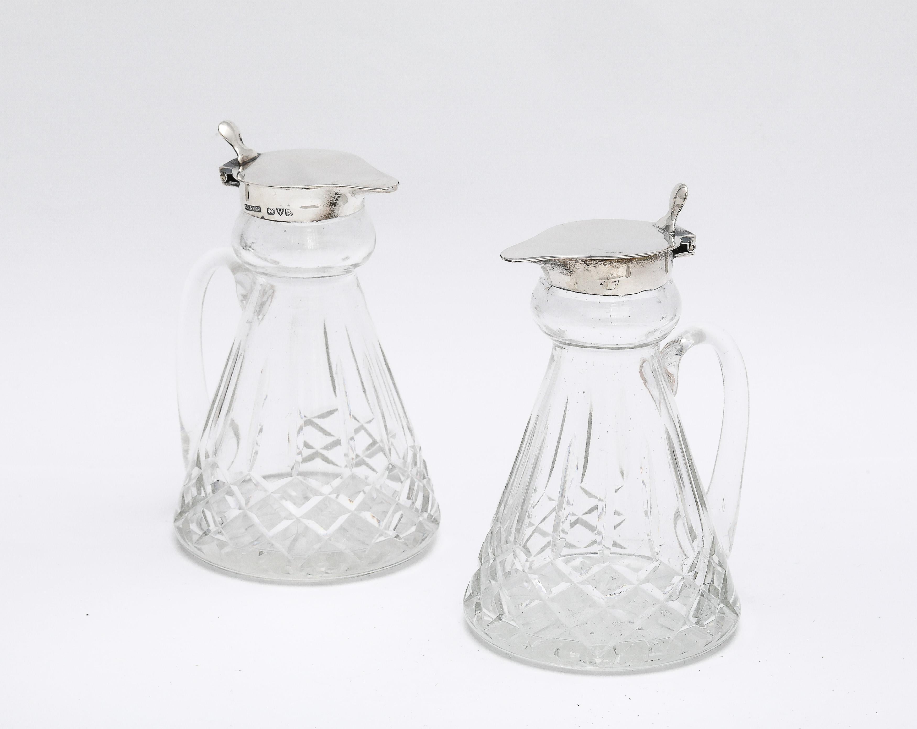 Pareja de Whisky Tots/Noggins Soplados a Mano y Montados en Plata de Ley de Estilo Eduardiano en venta 6