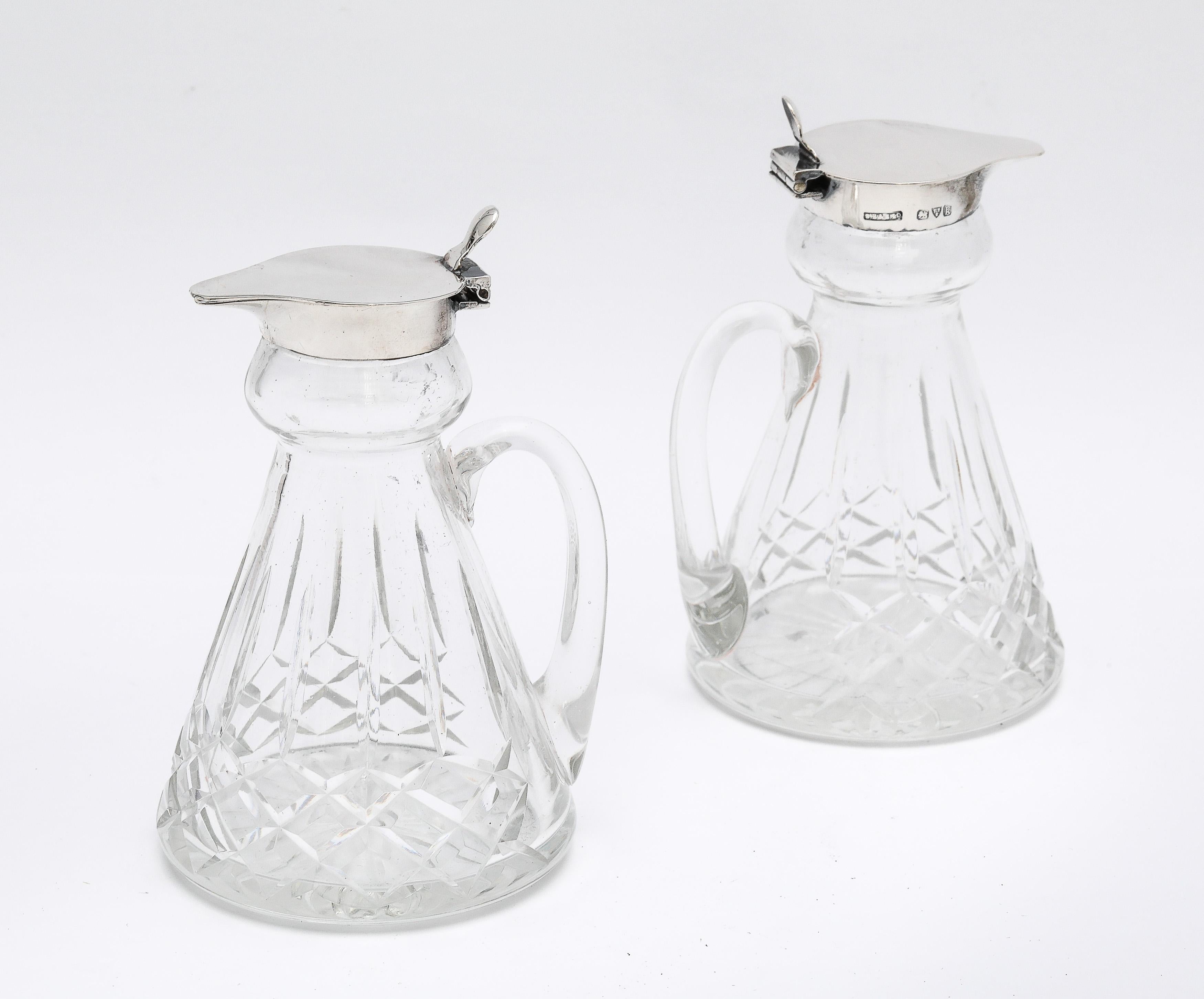 Pareja de Whisky Tots/Noggins Soplados a Mano y Montados en Plata de Ley de Estilo Eduardiano en venta 8