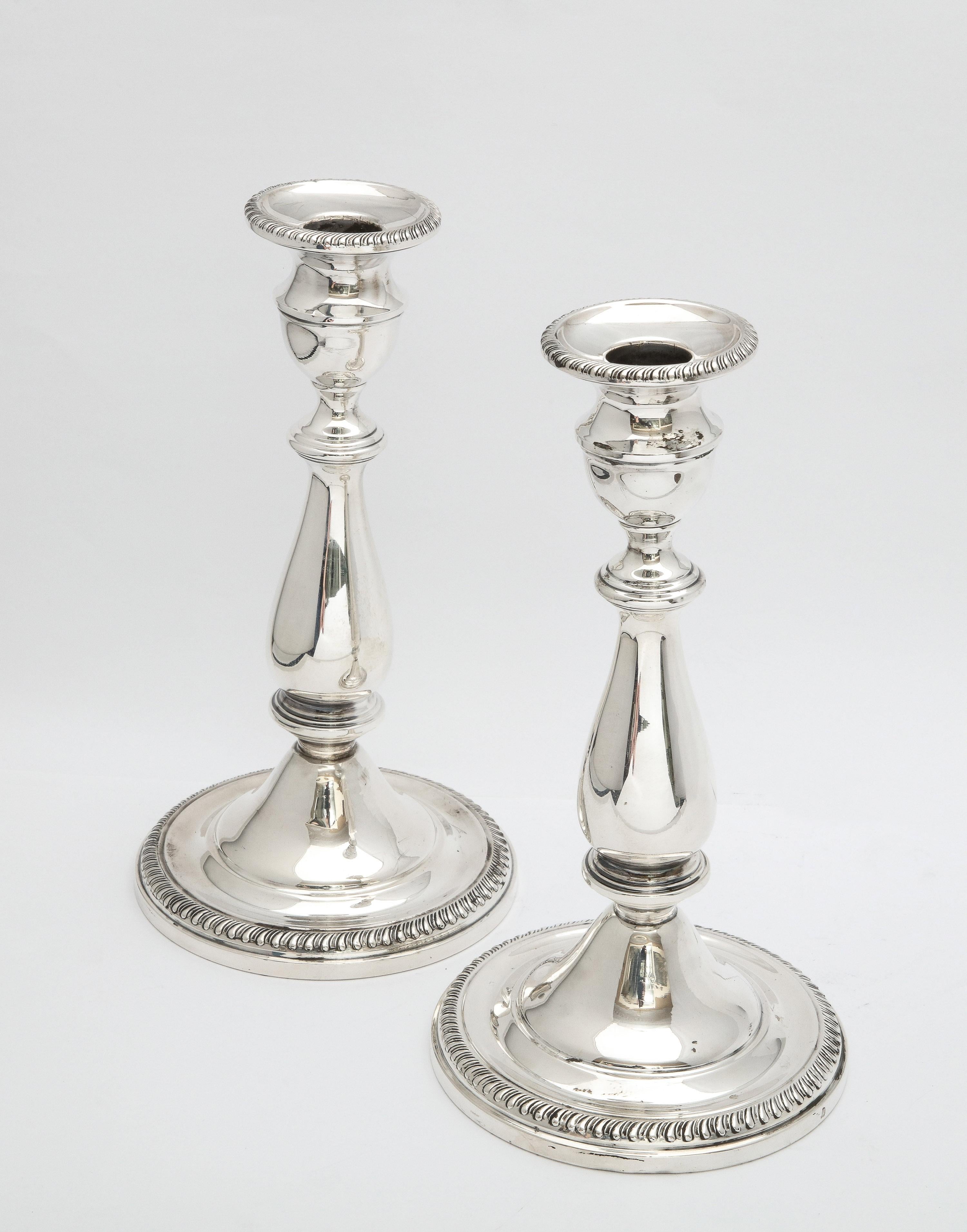 American Edwardian-Style Pair of Sterling Silver Candlesticks  For Sale
