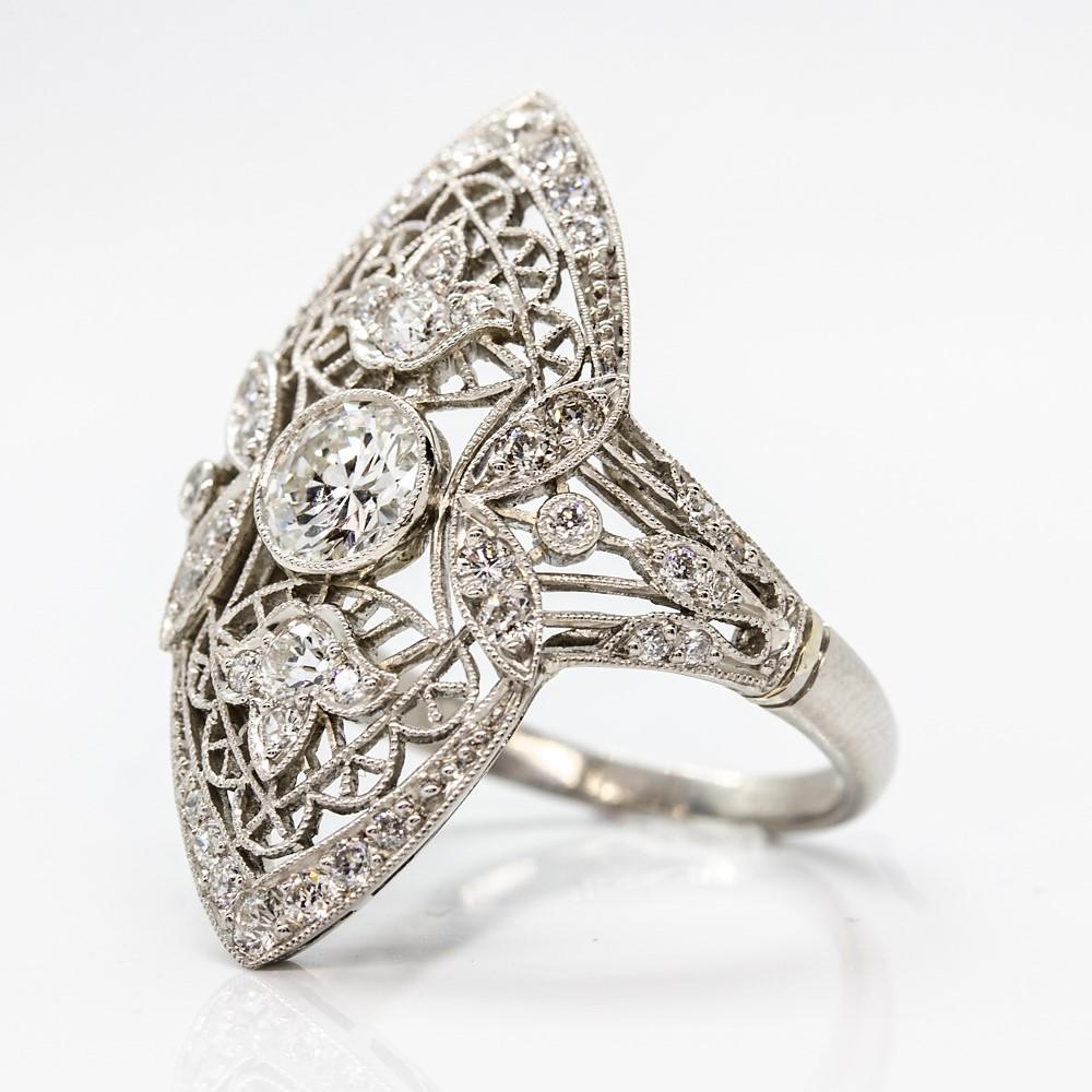 Edwardian Style Platinum Diamonds Ring In Excellent Condition For Sale In Miami, FL