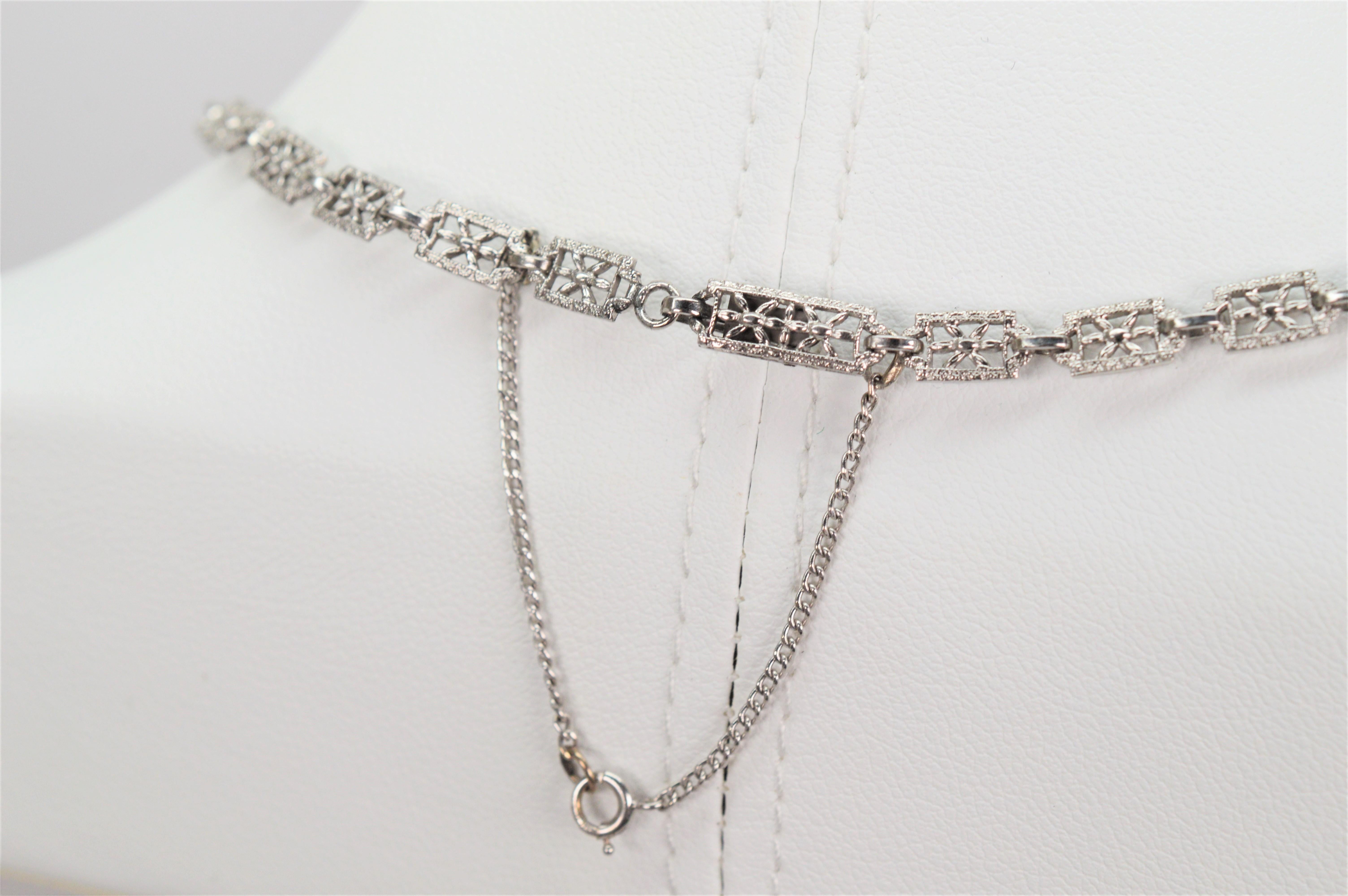 Collana con ciondolo ritratto in oro bianco e platino in stile edoardiano con accenti di diamanti in vendita 2