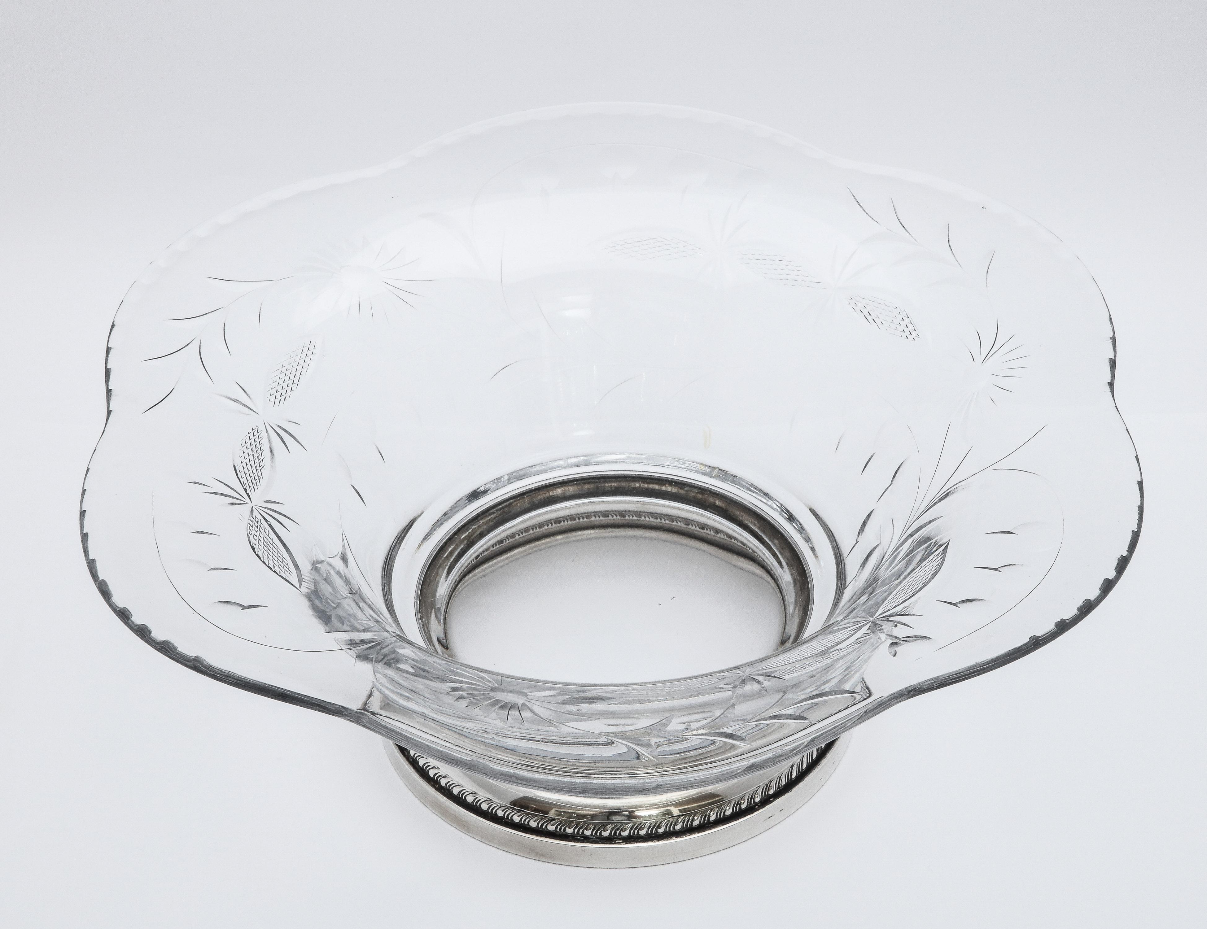 Edwardian Style Sterling Silver-Mounted Wheel-Cut Glass Centerpiece Bowl In Good Condition For Sale In New York, NY